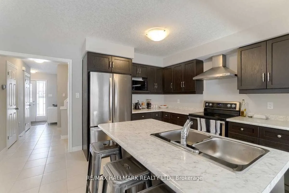 75 John Brabson Crescent