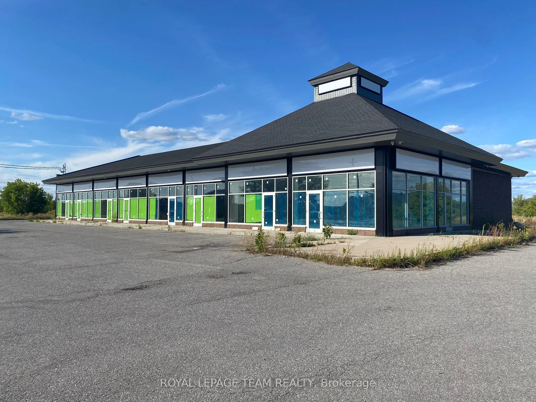 2808 Dunrobin Road, #7 & 8