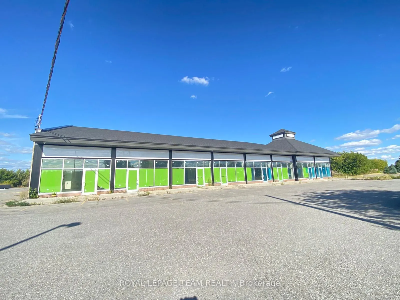 2808 Dunrobin Road, #7 & 8