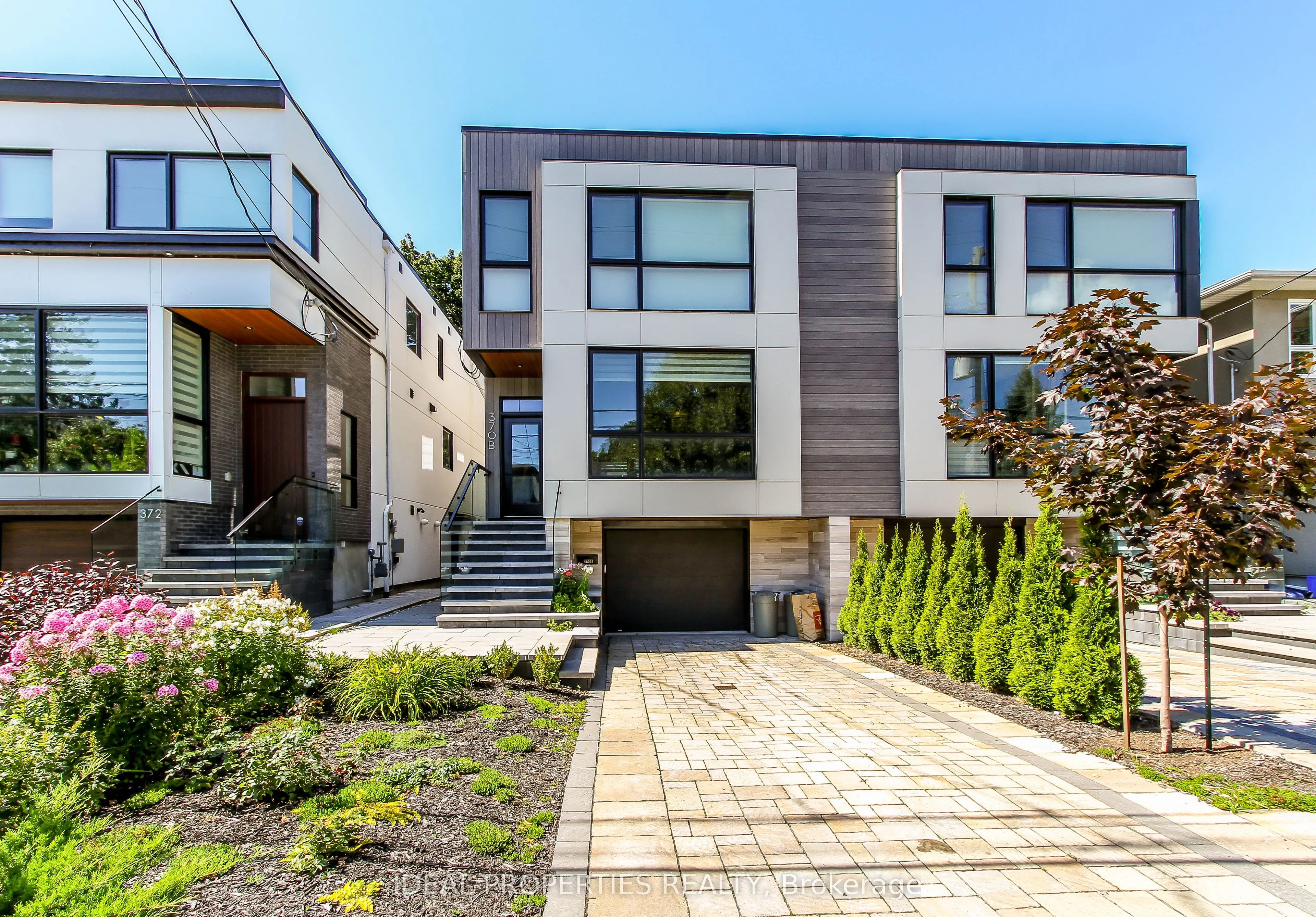 370B Roosevelt Avenue