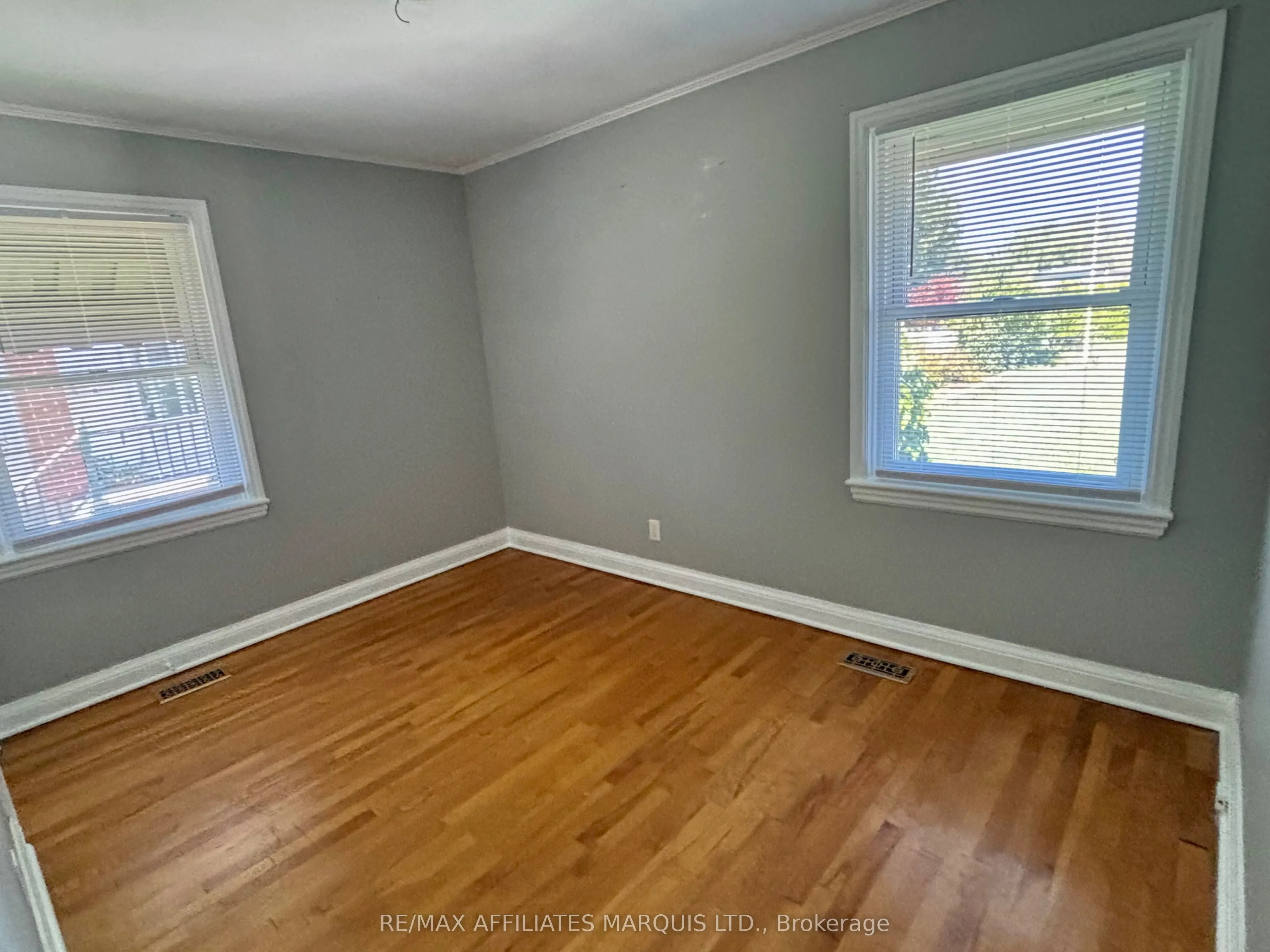 1005 Leonard Avenue