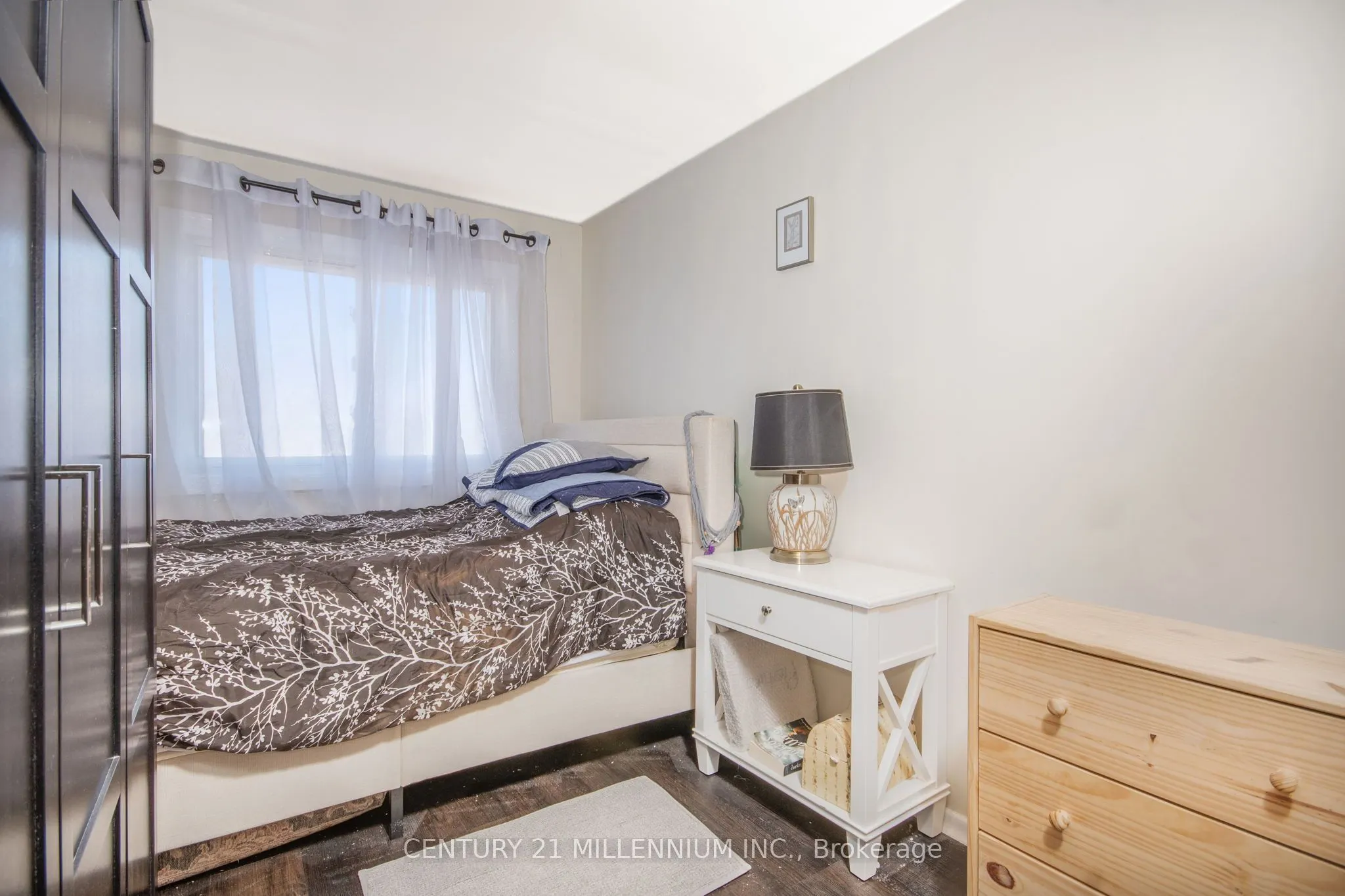 74 Pinelands Avenue