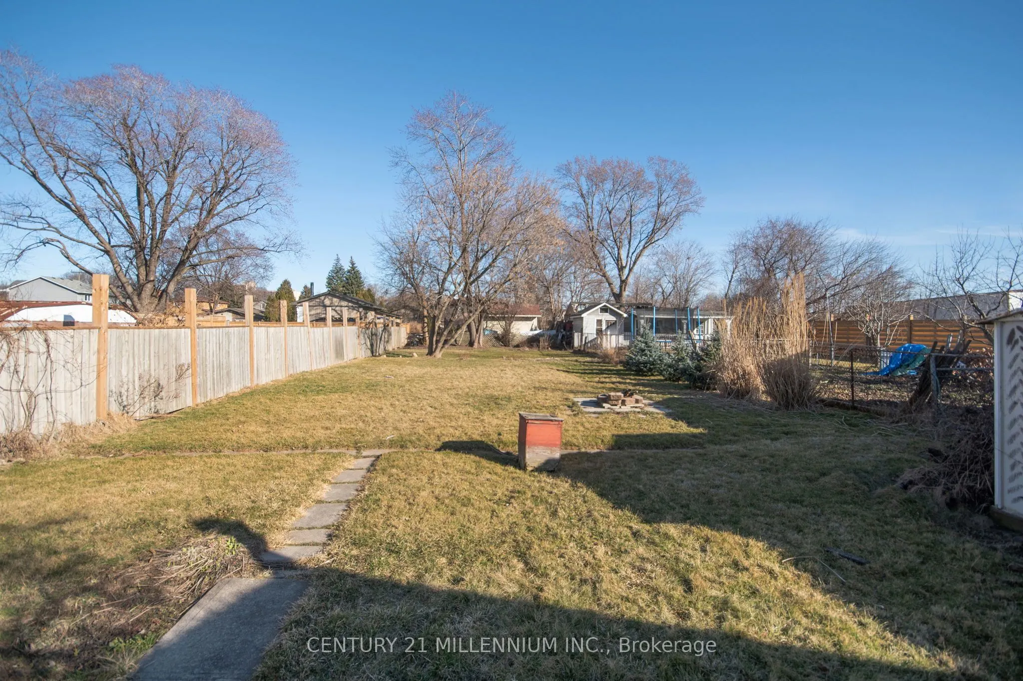 74 Pinelands Avenue