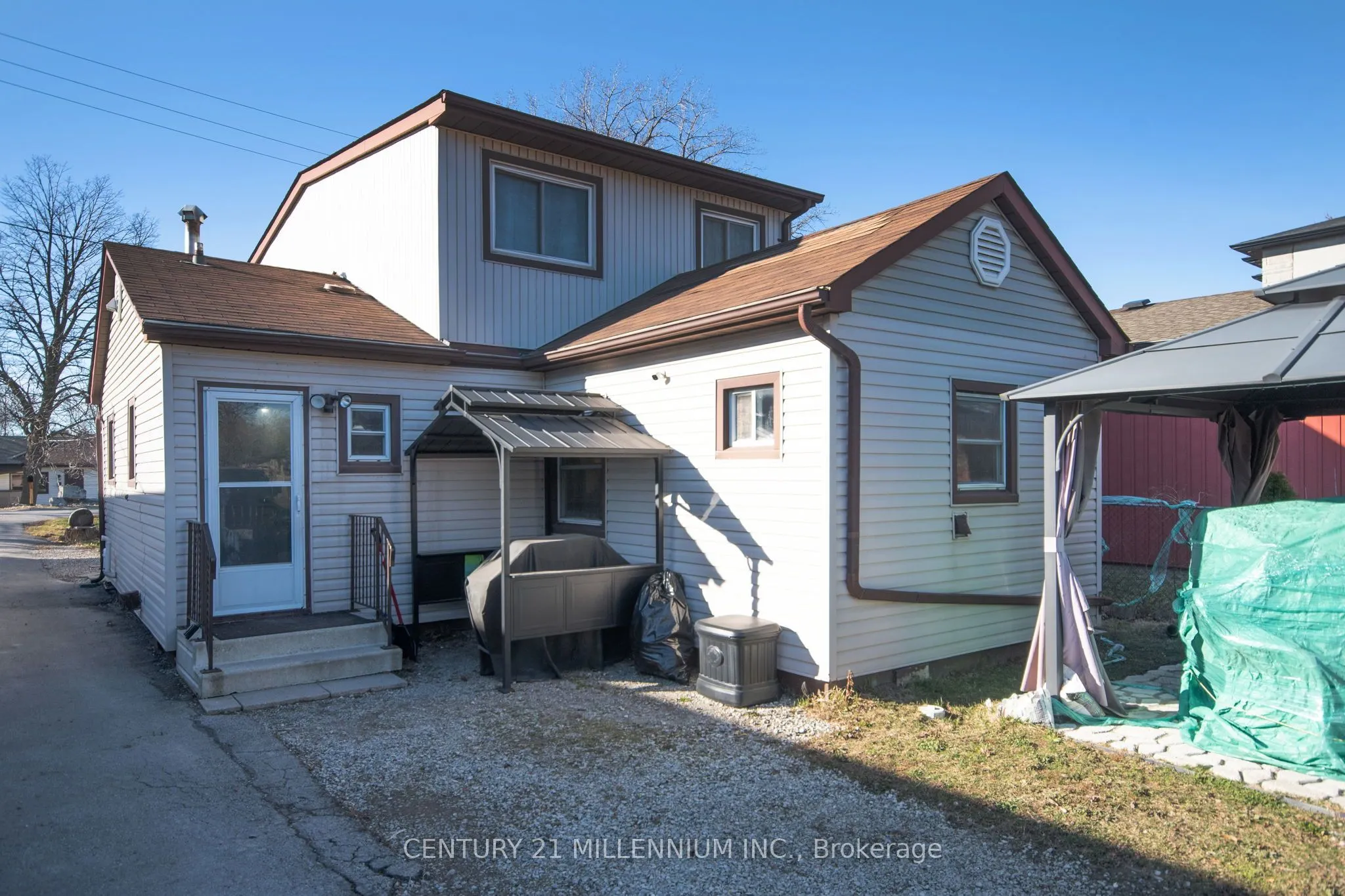 74 Pinelands Avenue