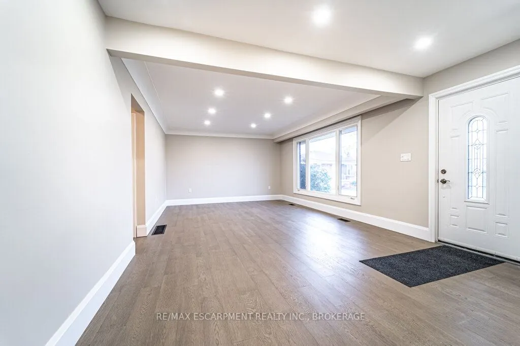 46 Cloke Court, #Upper