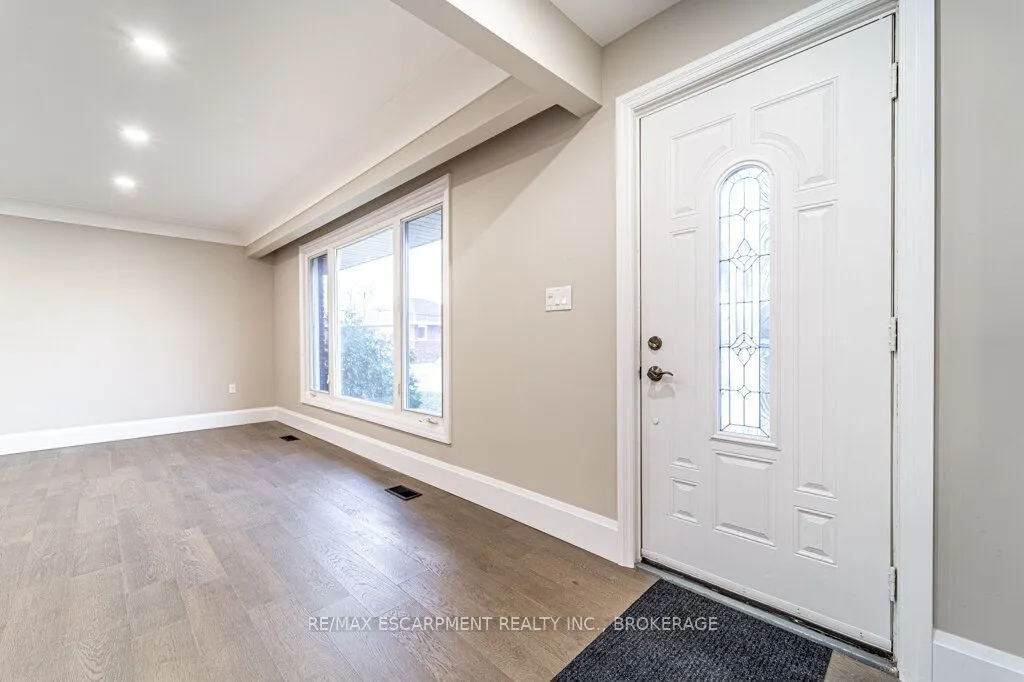 46 Cloke Court, #Upper