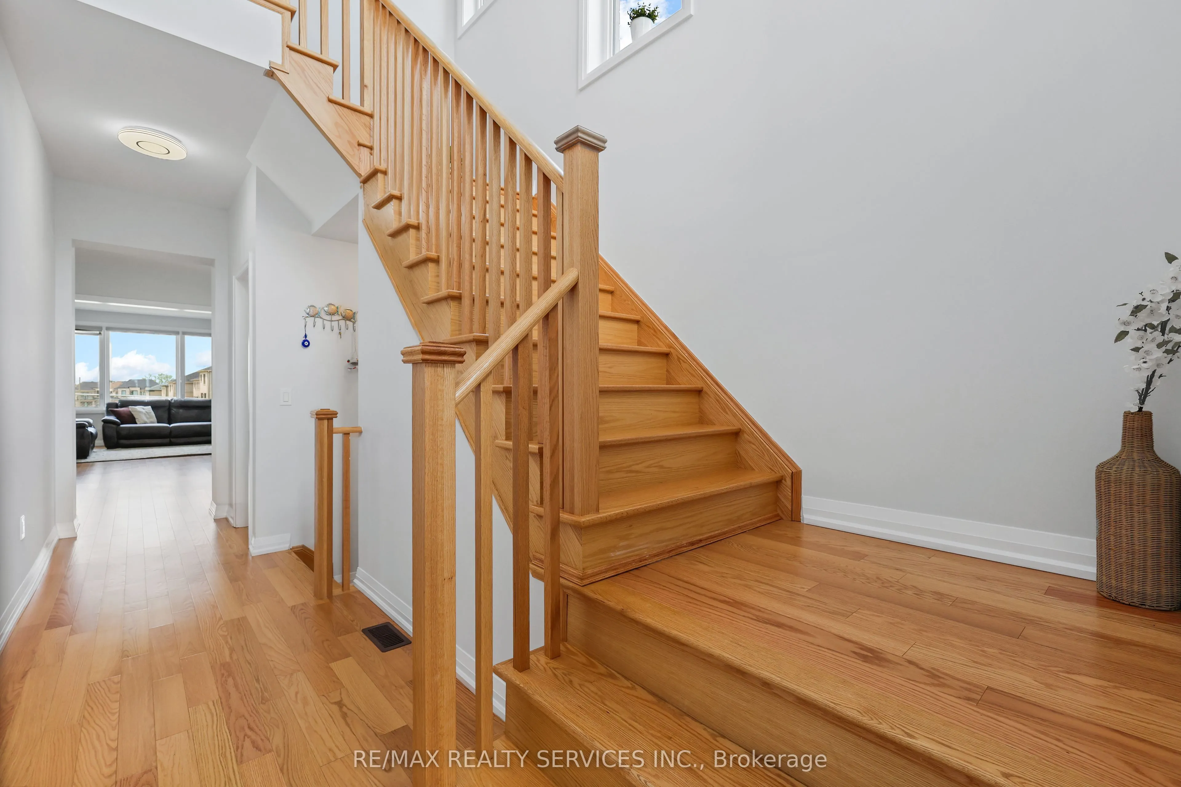 839 Sobeski Avenue