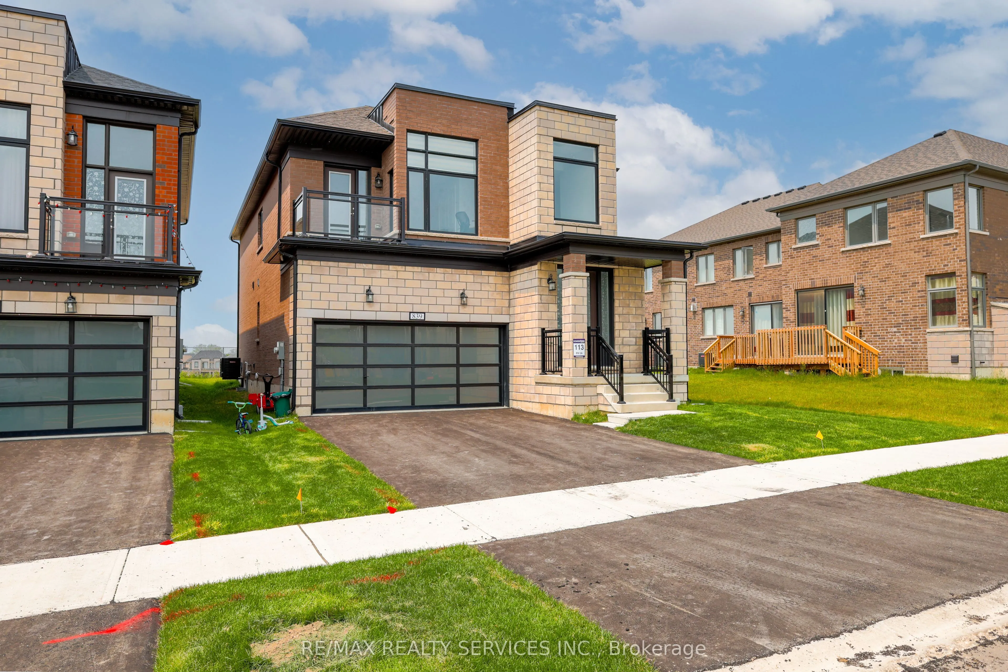 839 Sobeski Avenue