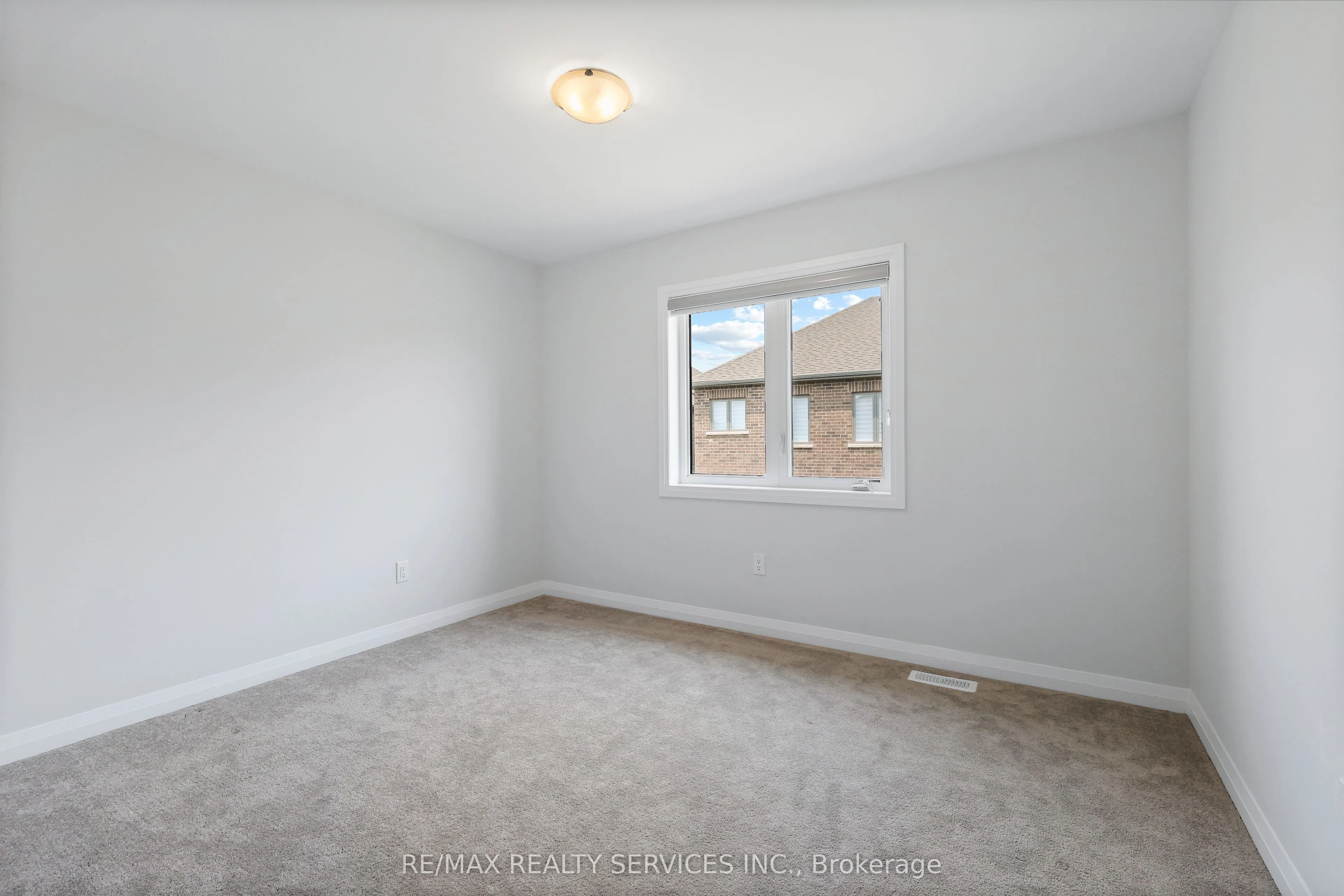 839 Sobeski Avenue