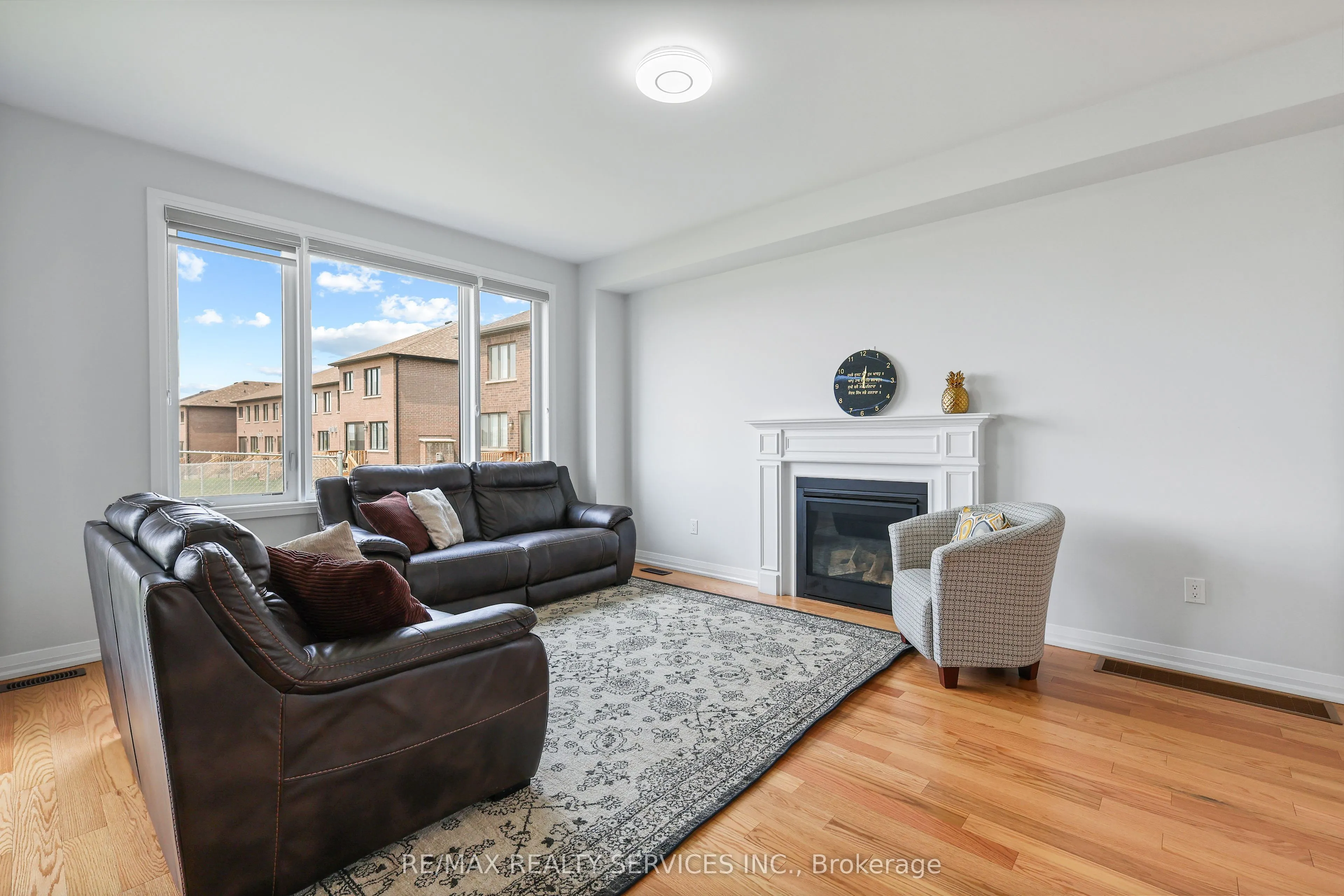839 Sobeski Avenue
