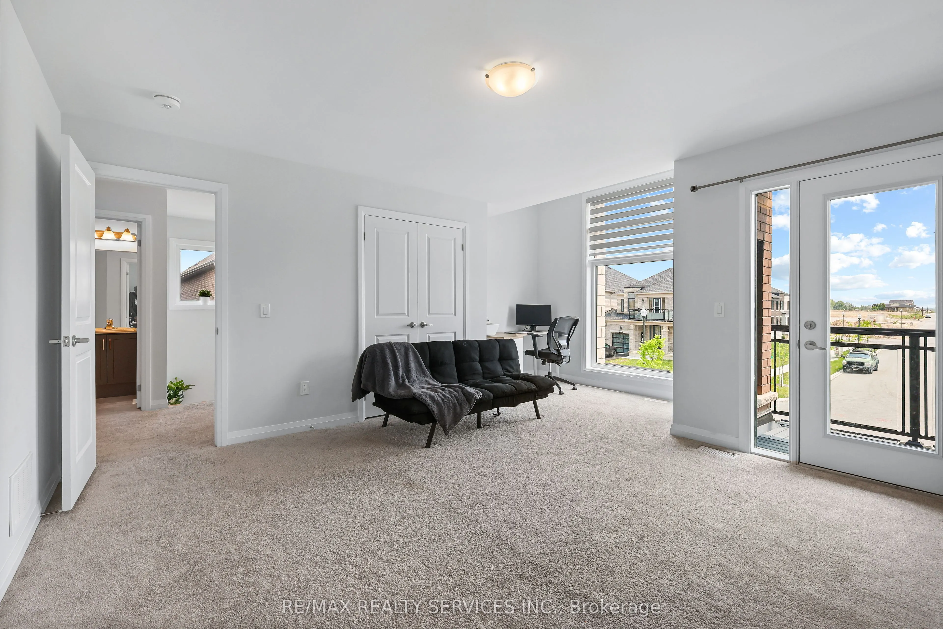 839 Sobeski Avenue