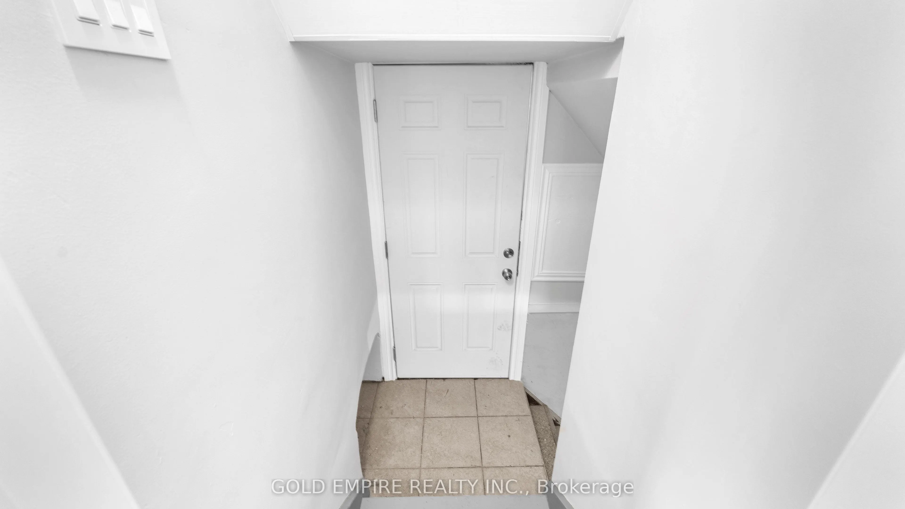 908 Trafalgar Street