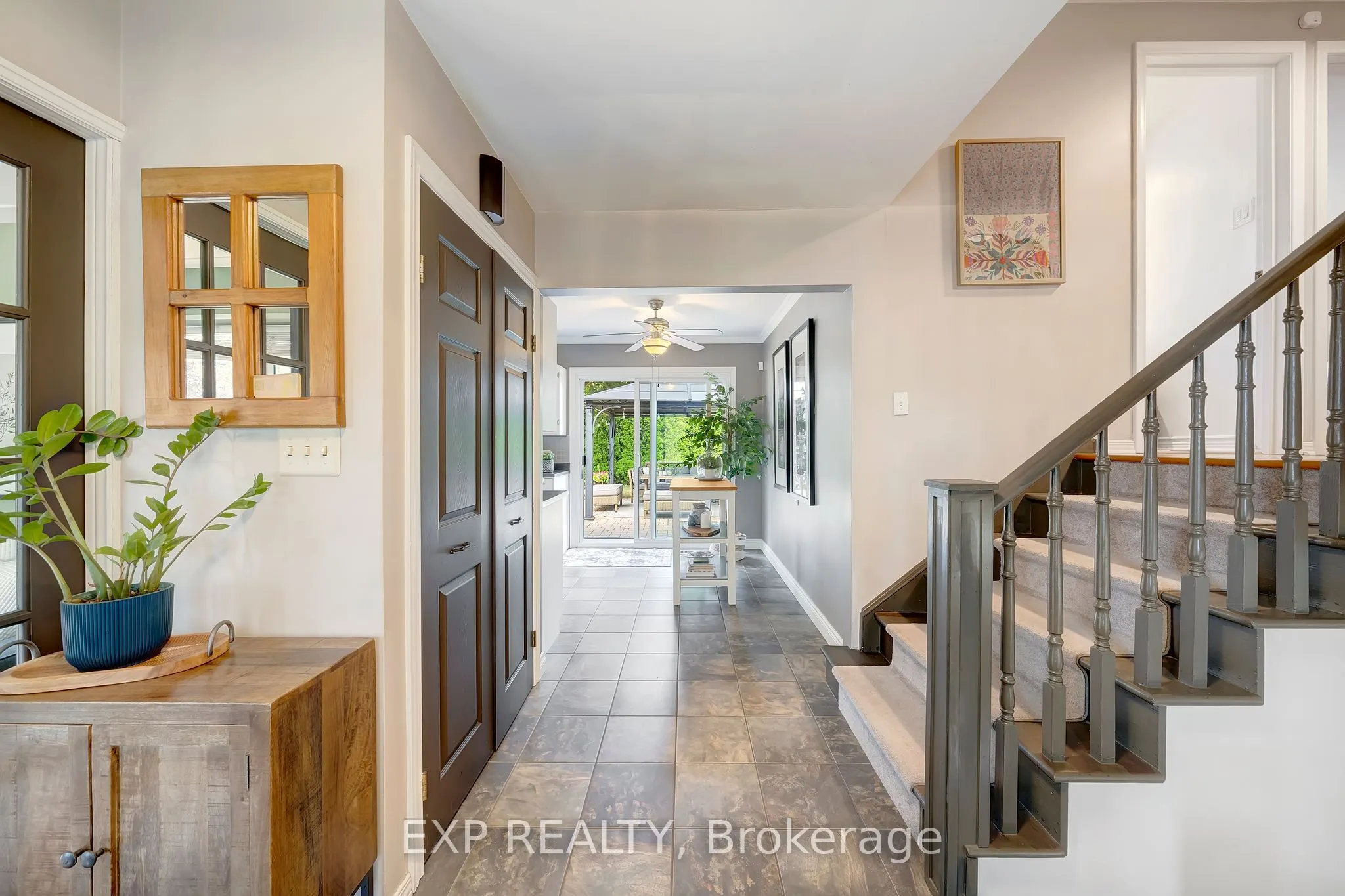 7 Redwood Drive
