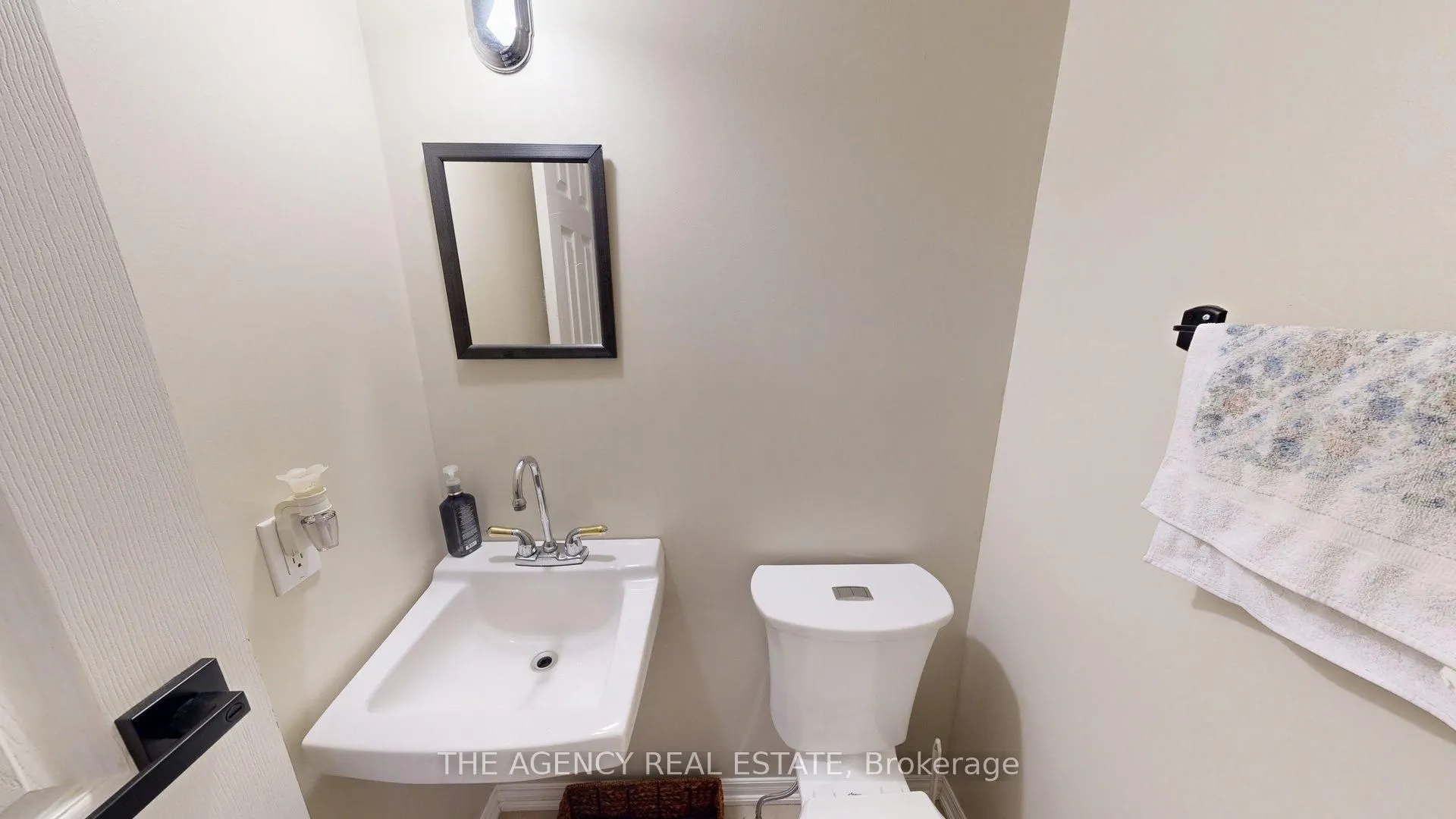 226 Highview Avenue W, #17