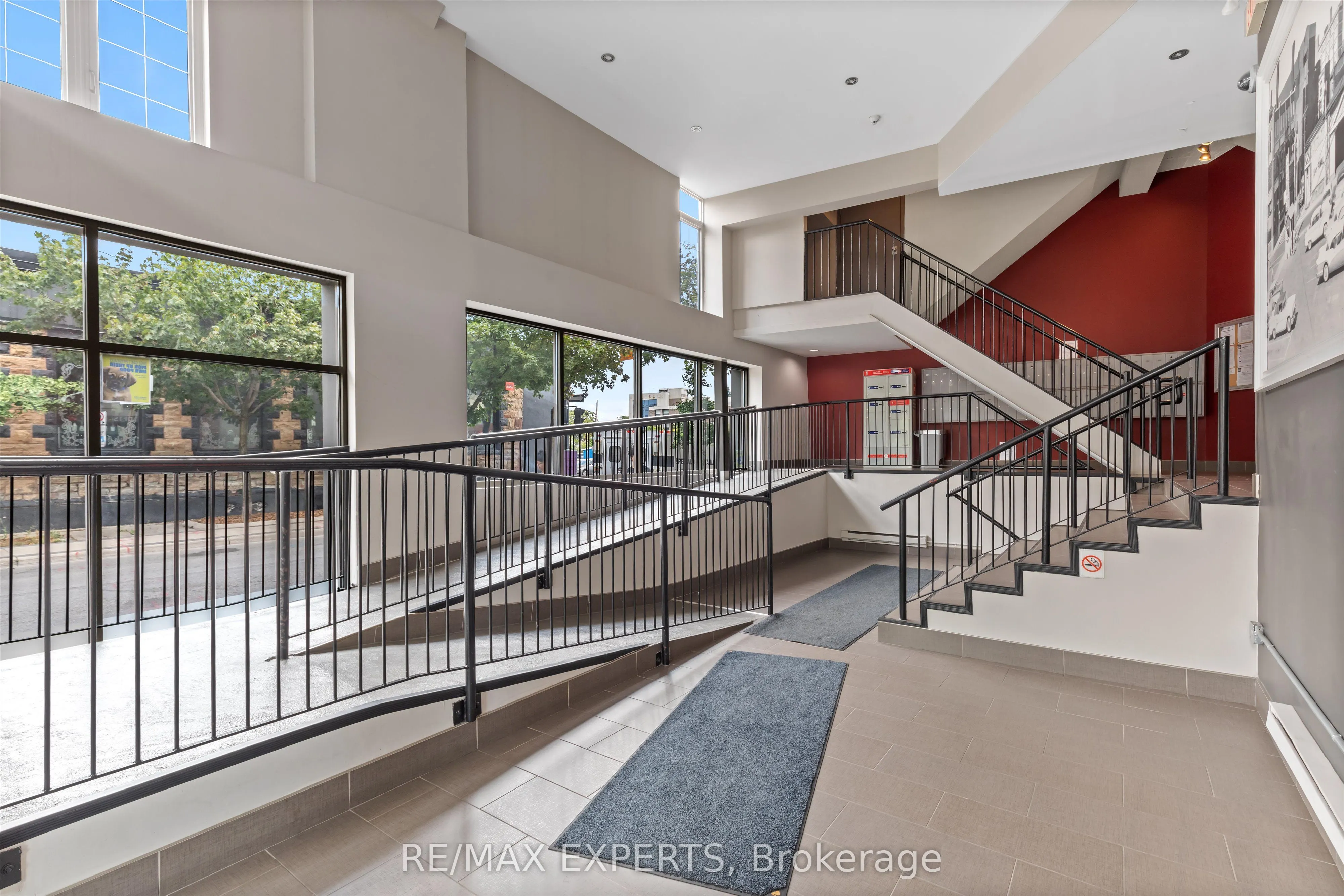 80 King William Street, #212