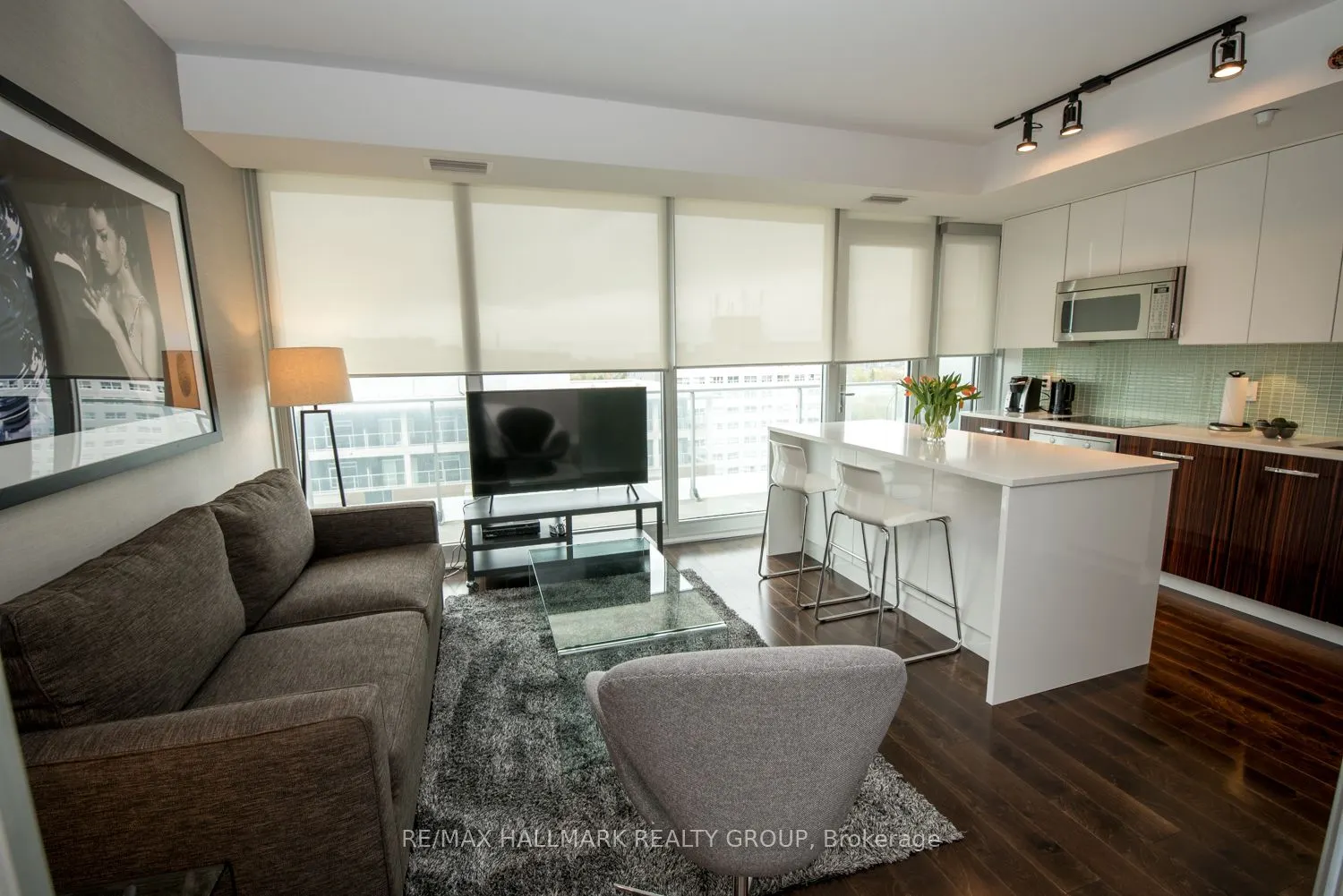 111 Champagne Avenue, #1402