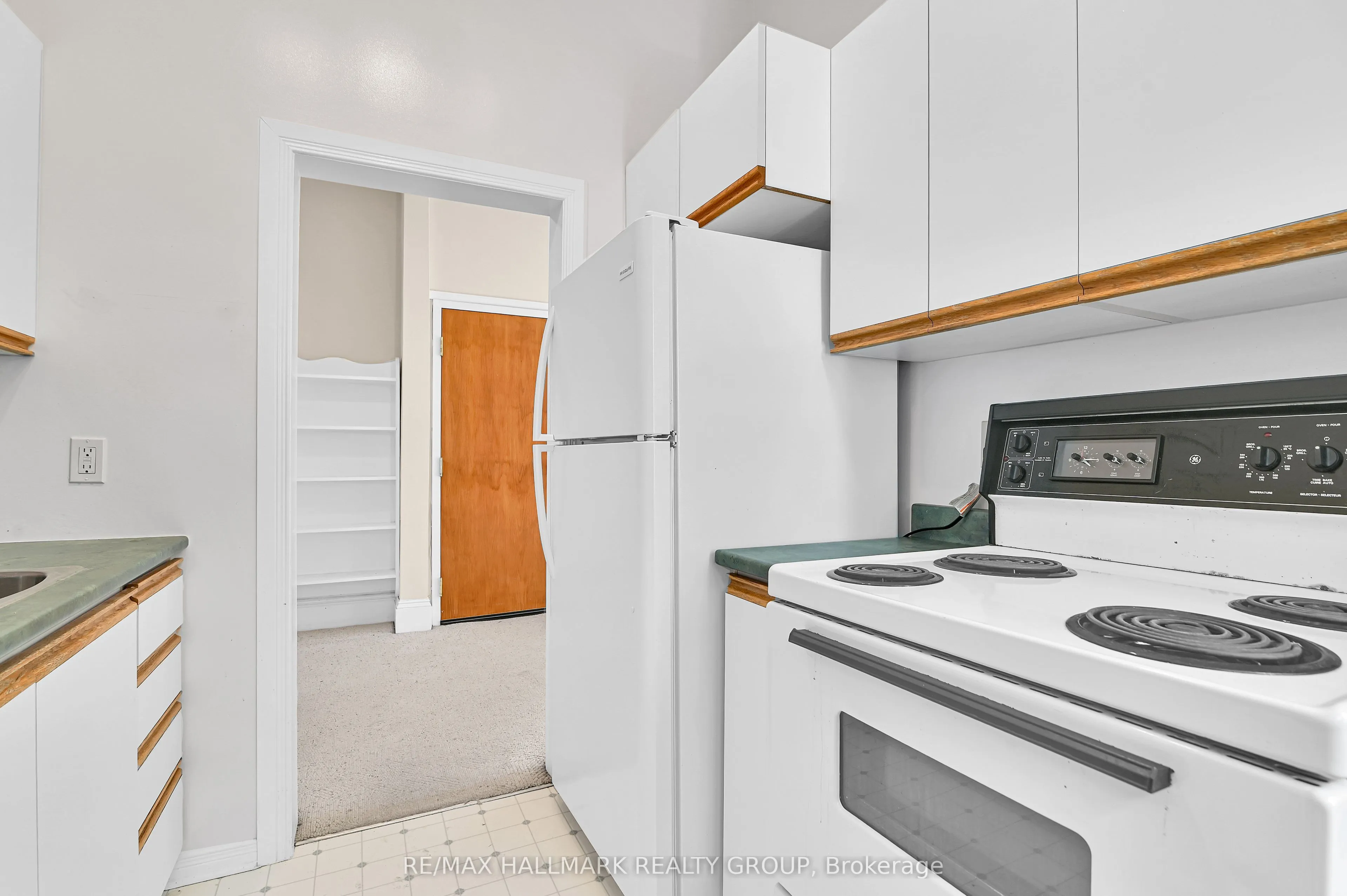 315 Daly Avenue, #5