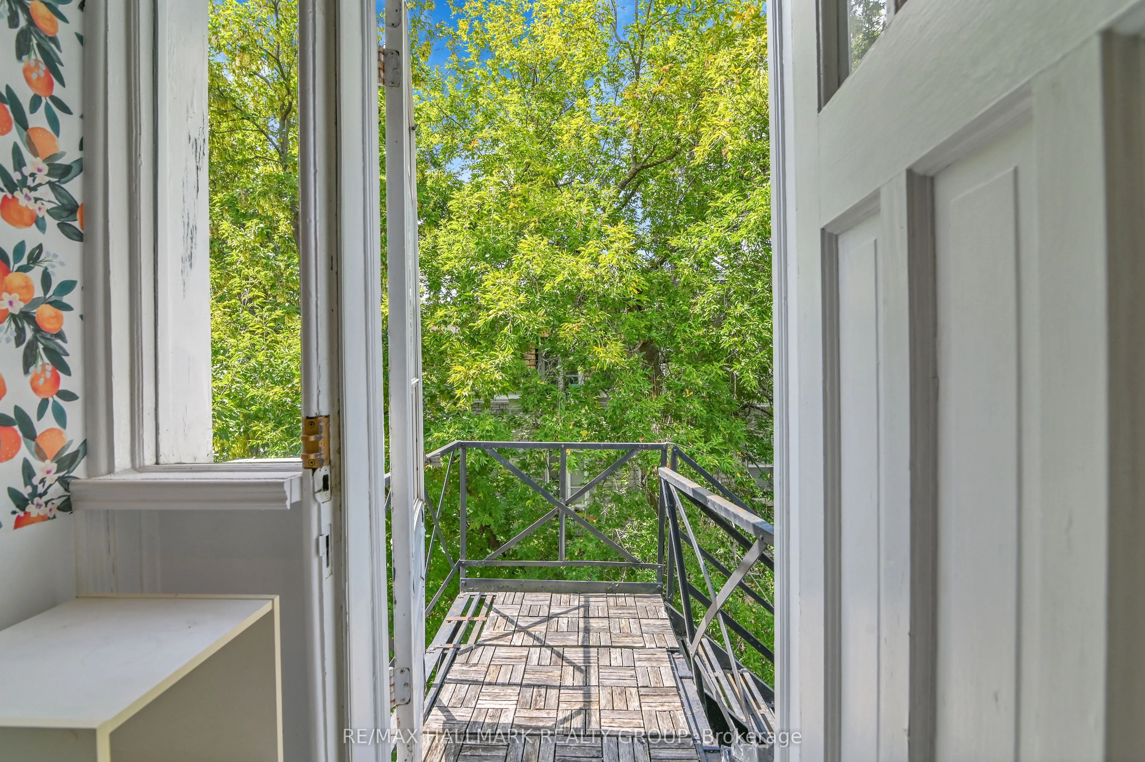 315 Daly Avenue, #5