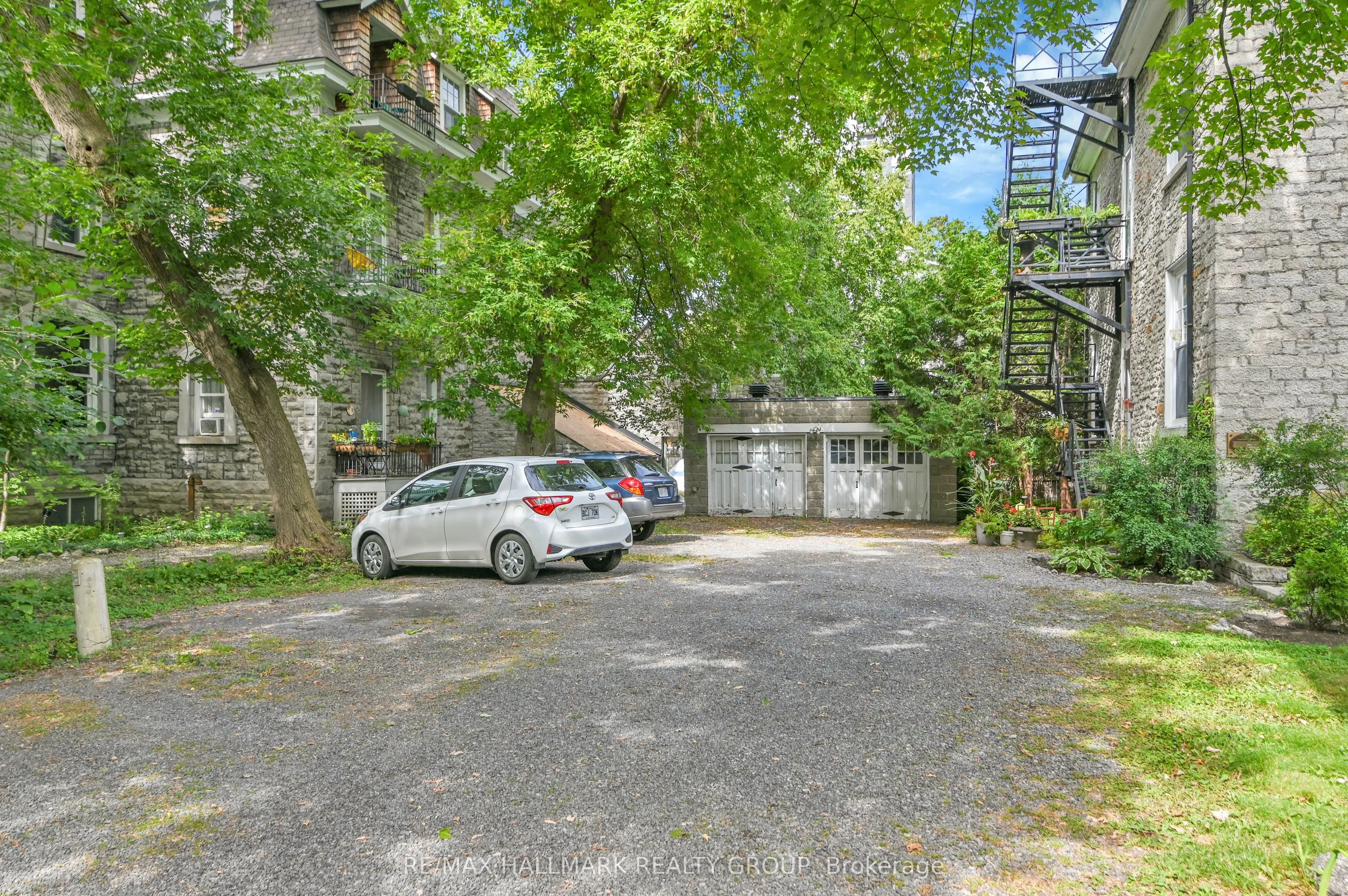 315 Daly Avenue, #5