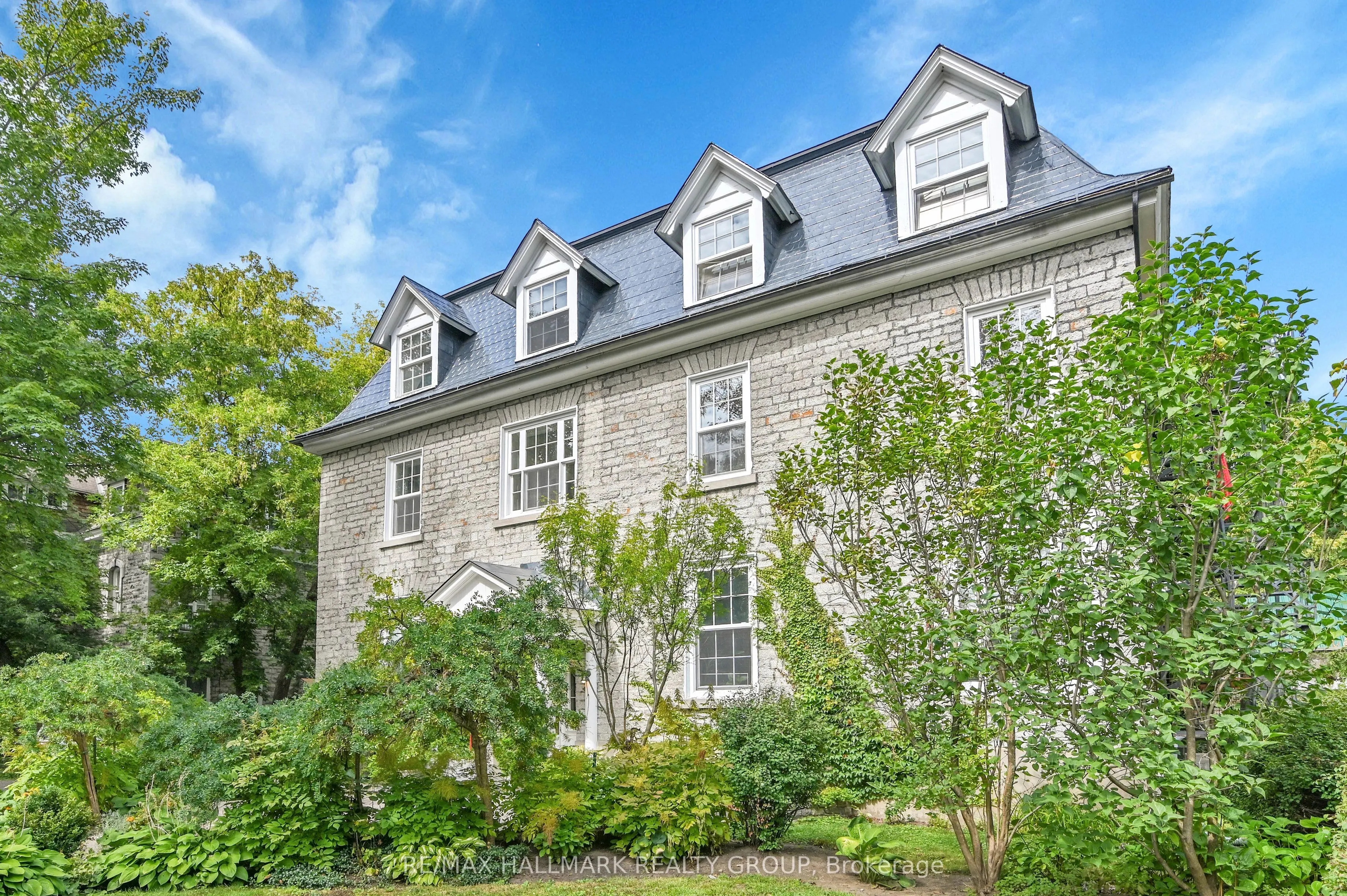 315 Daly Avenue, #5