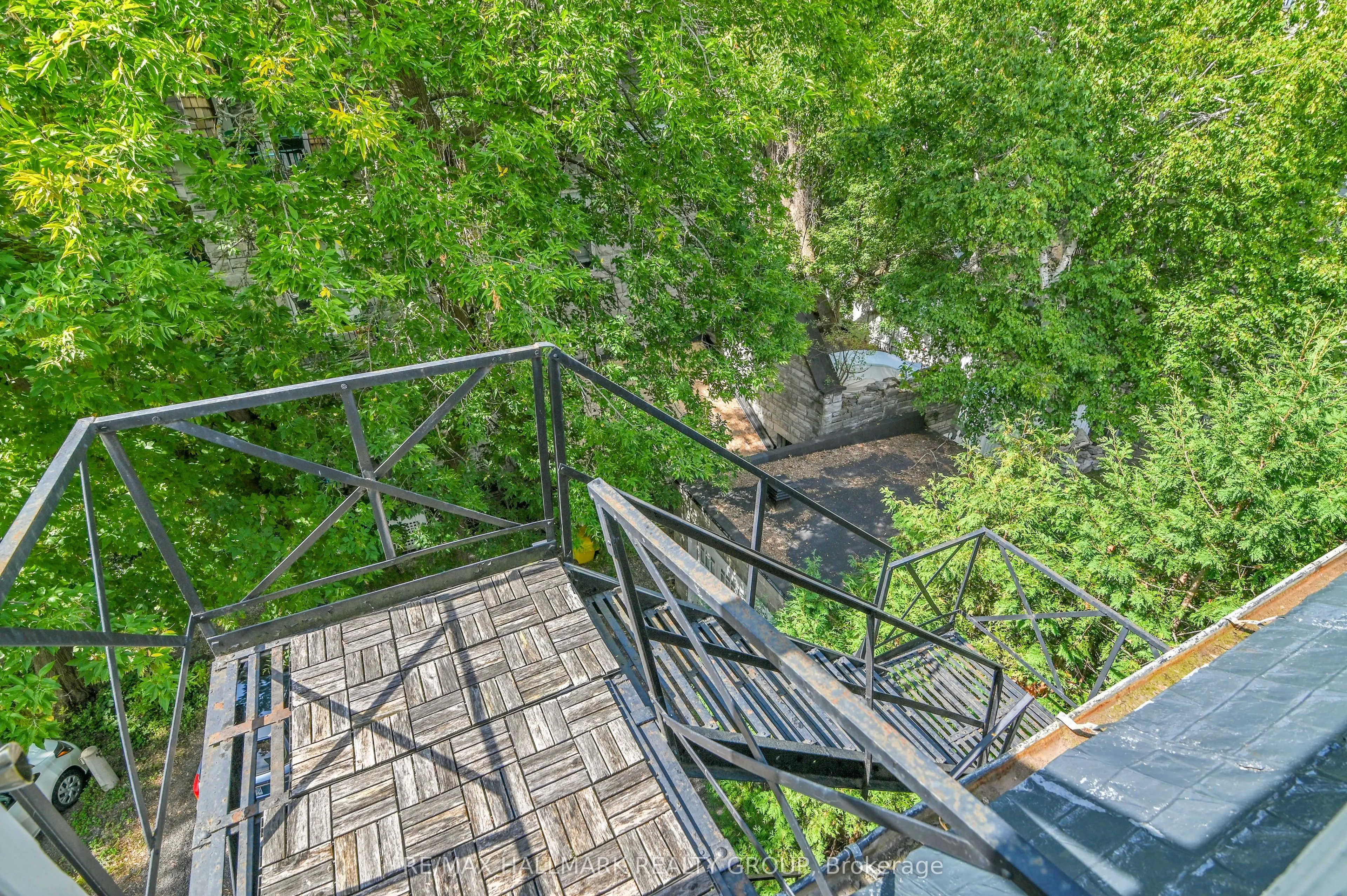 315 Daly Avenue, #5