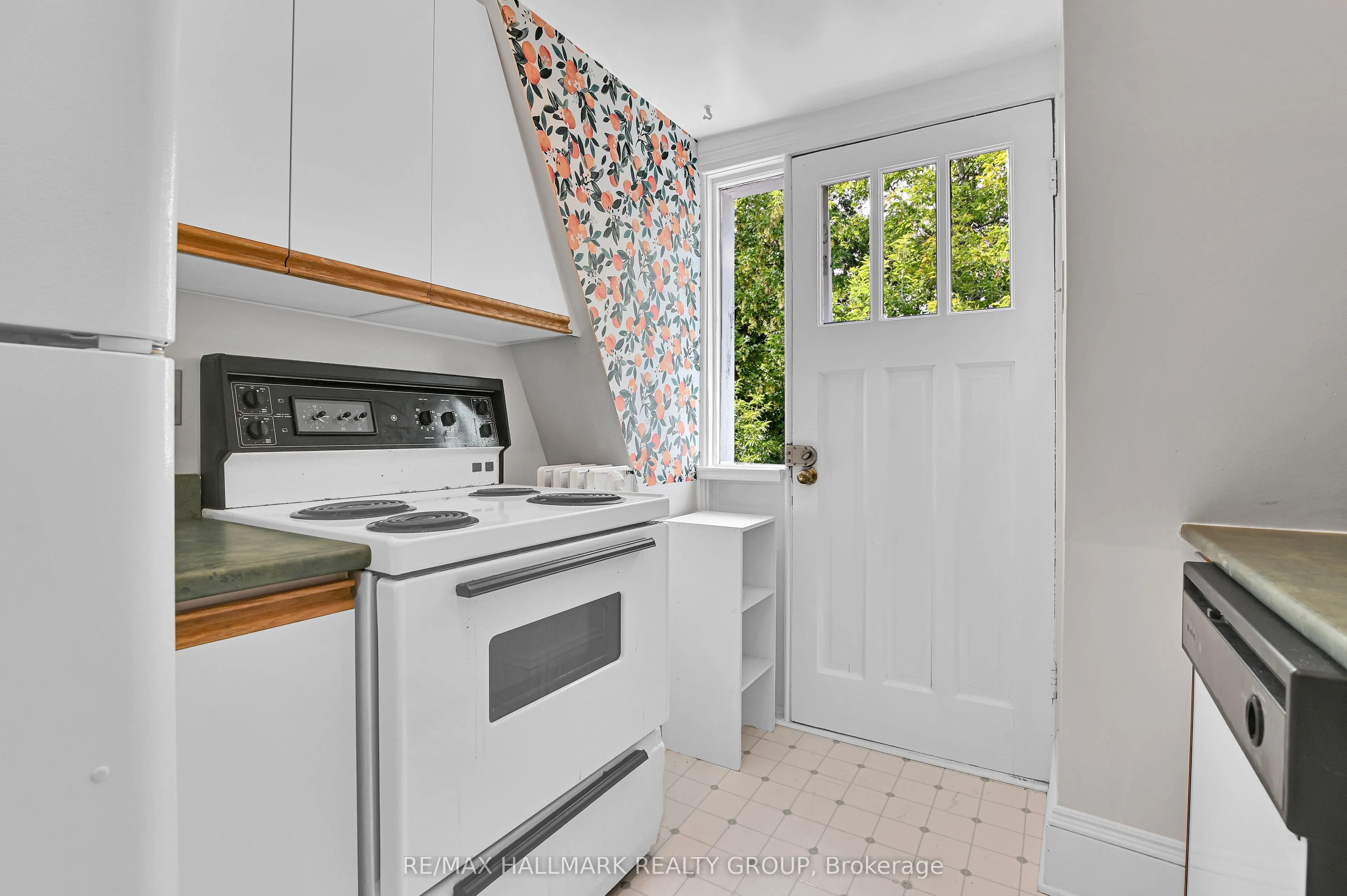 315 Daly Avenue, #5