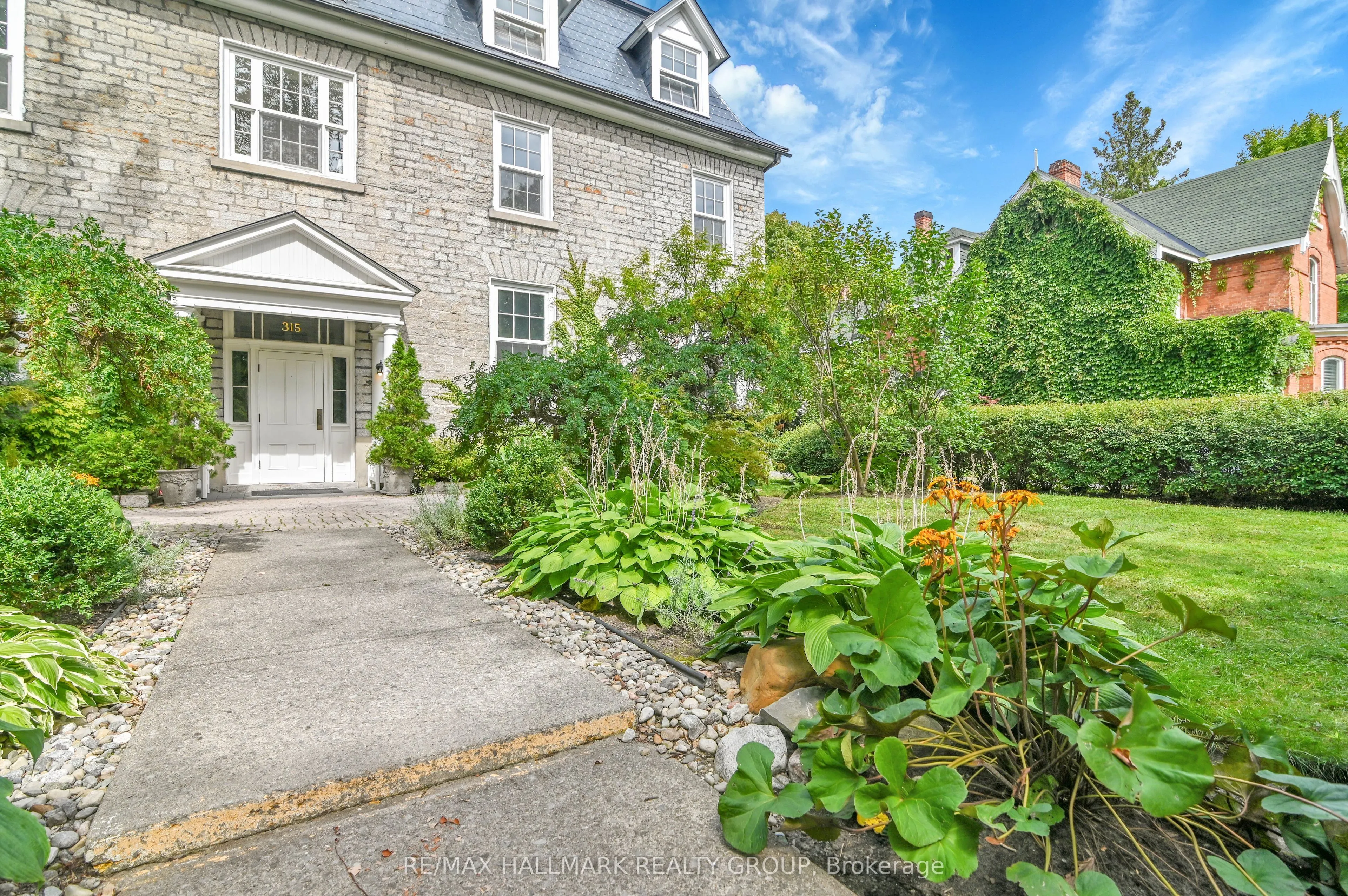 315 Daly Avenue, #5