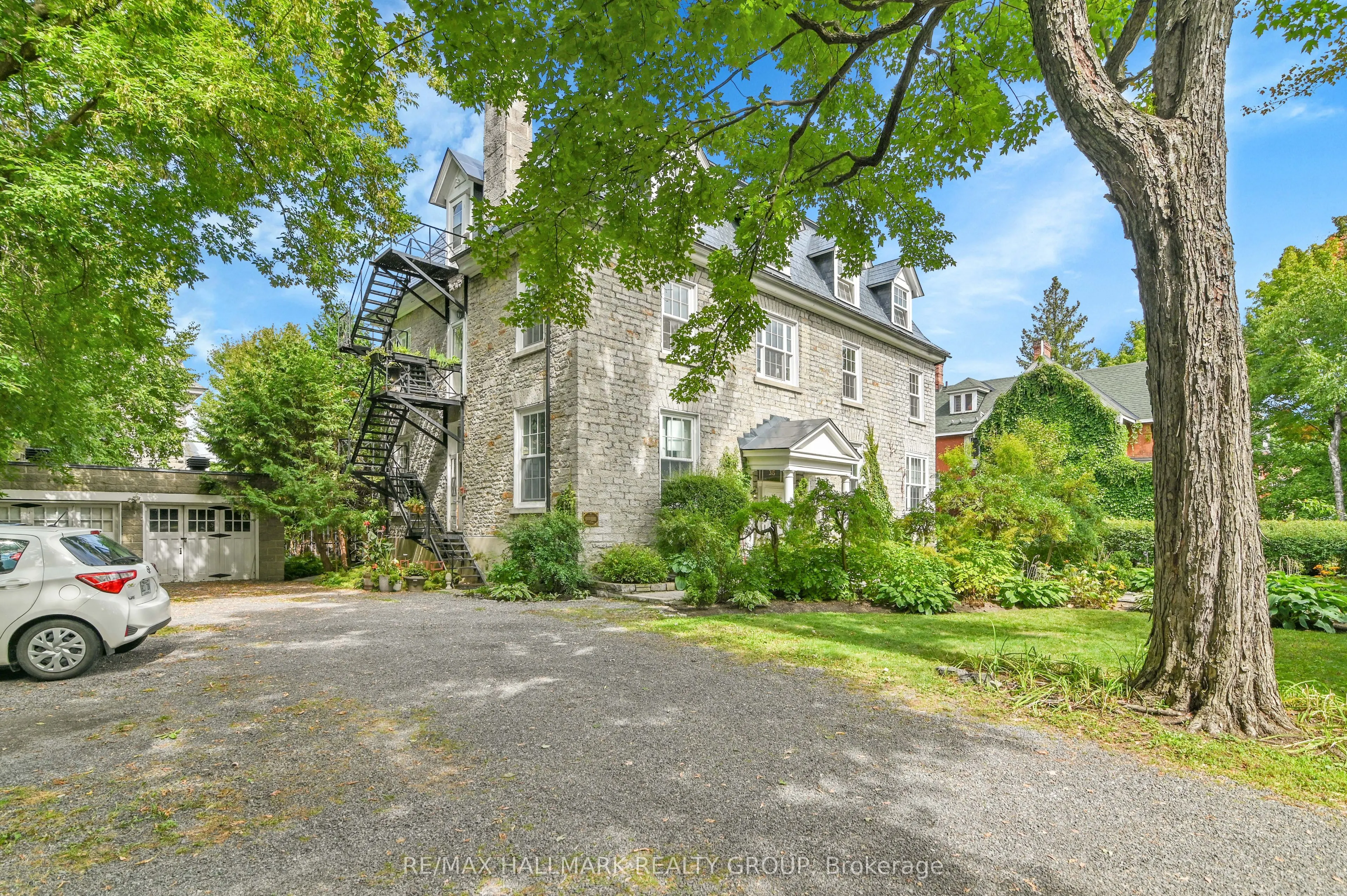 315 Daly Avenue, #5