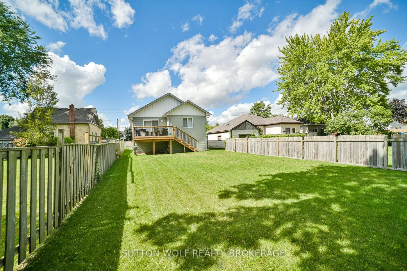 52 Metcalfe Street E