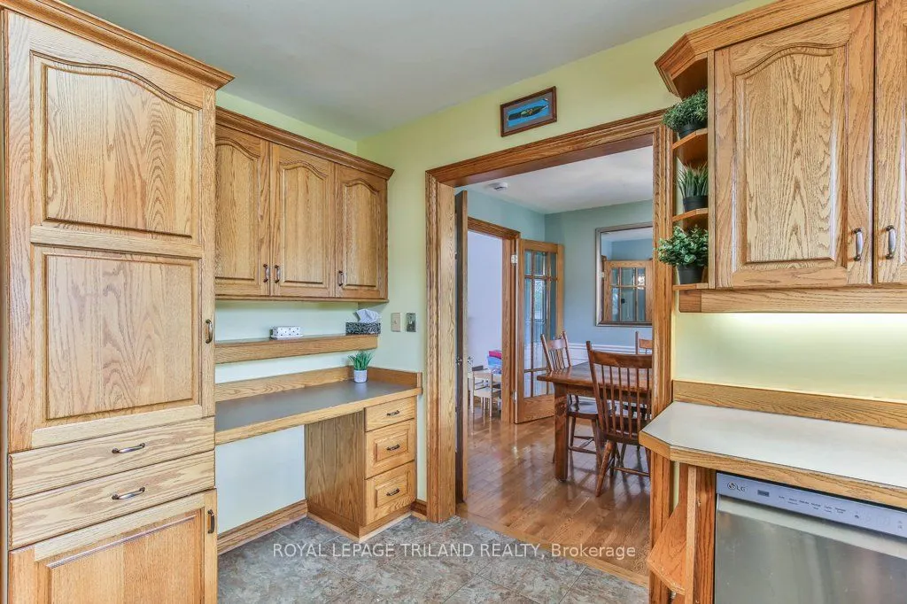 671 GLENGYLE Crescent