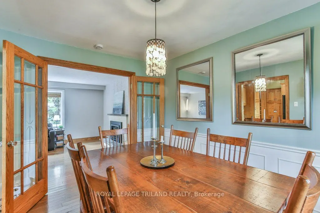 671 GLENGYLE Crescent