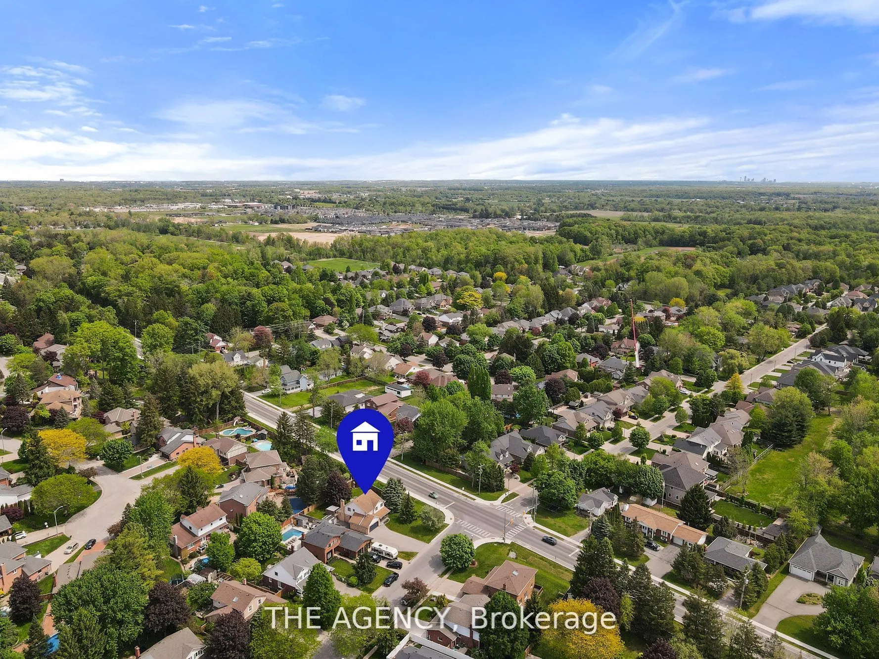 106 Spruceside Crescent
