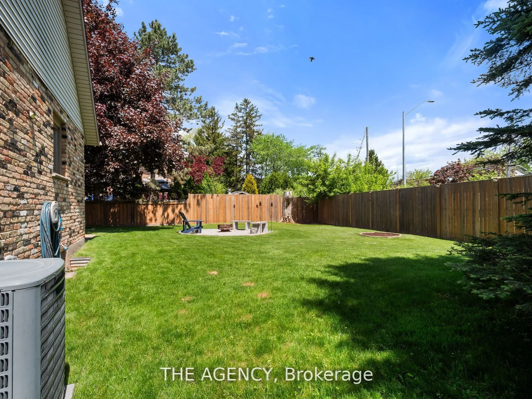 106 Spruceside Crescent