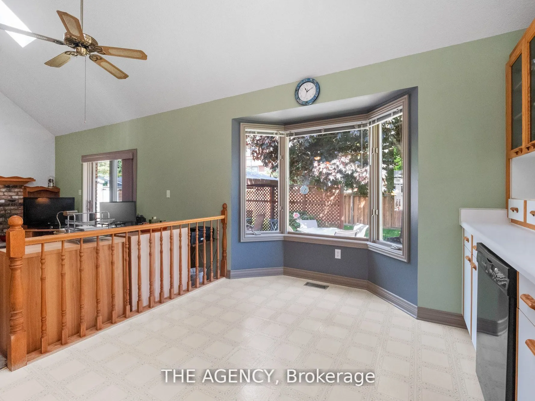 106 Spruceside Crescent
