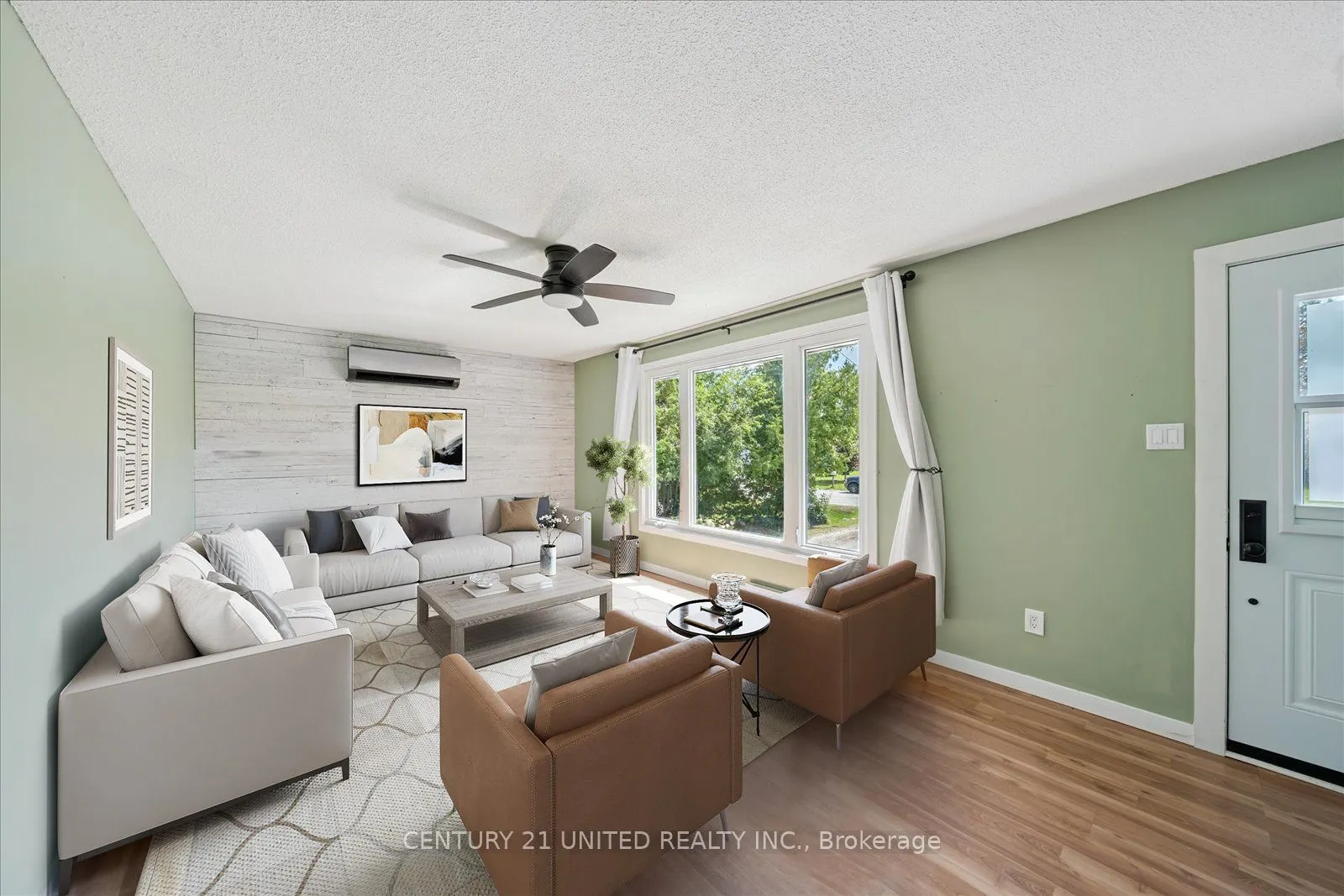 7 Kawartha Crescent