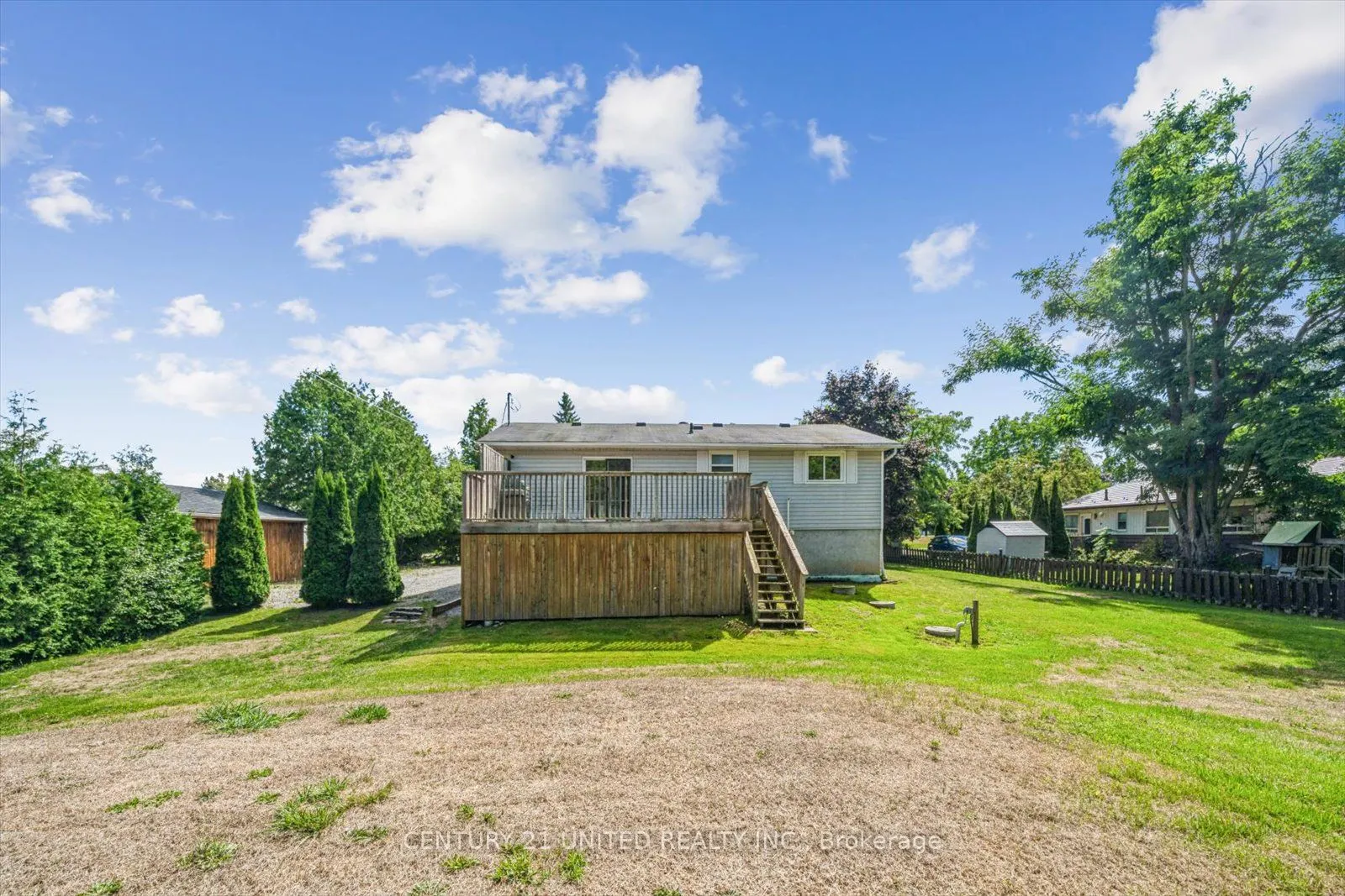 7 Kawartha Crescent