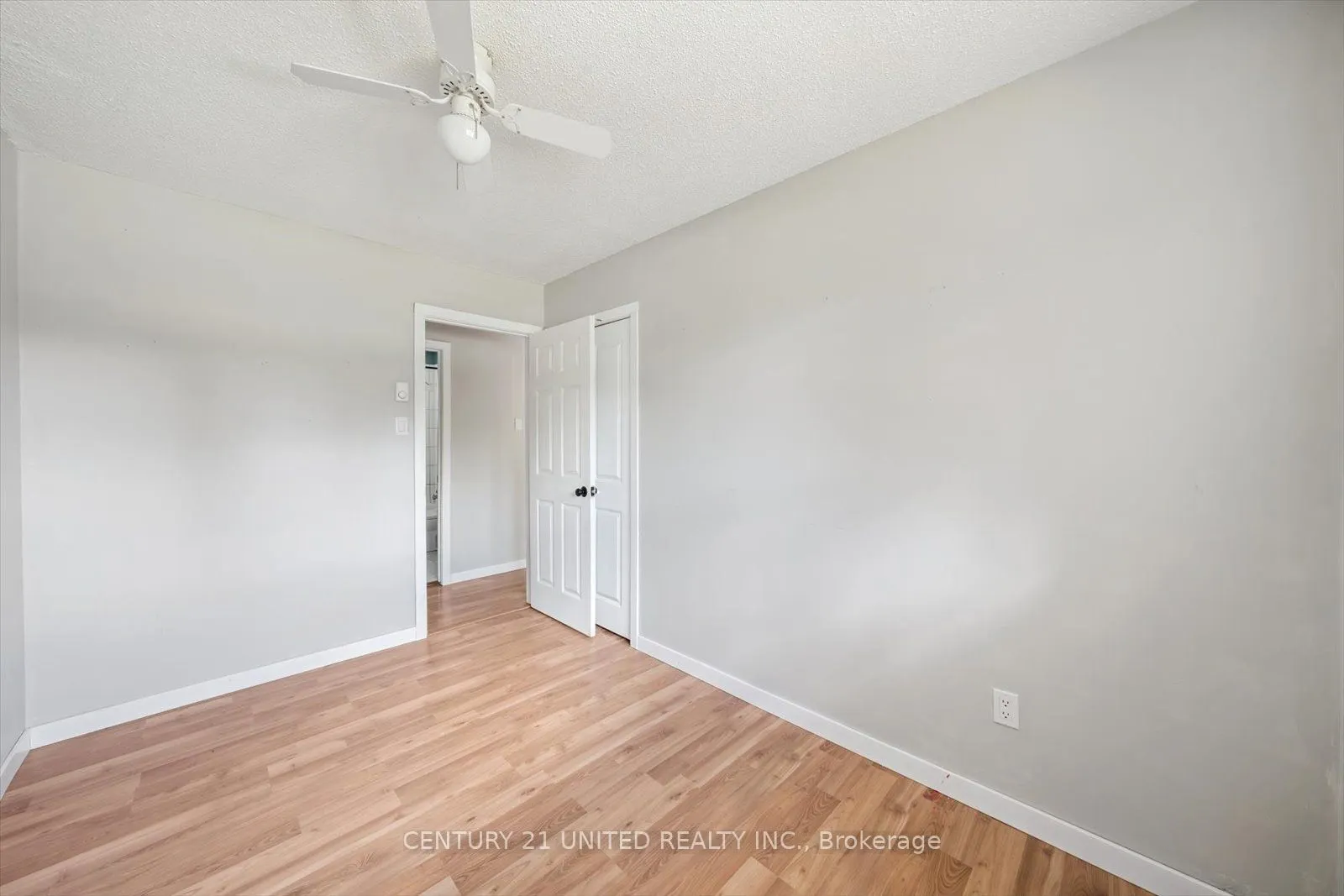 7 Kawartha Crescent