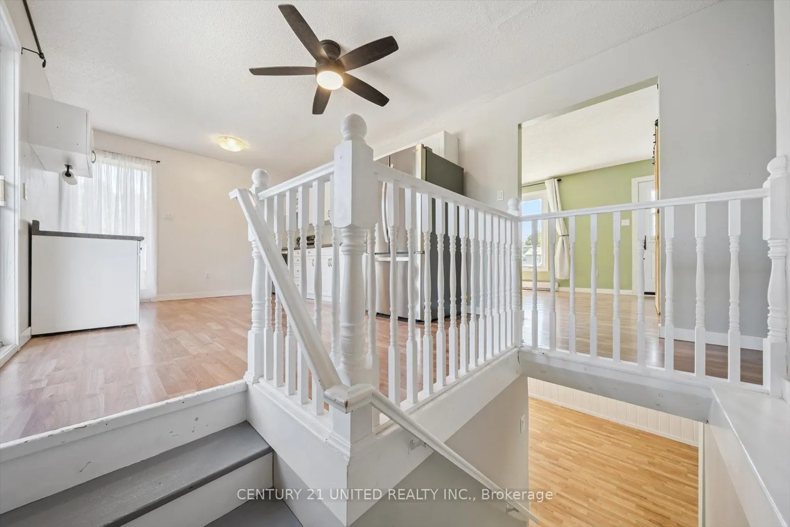7 Kawartha Crescent