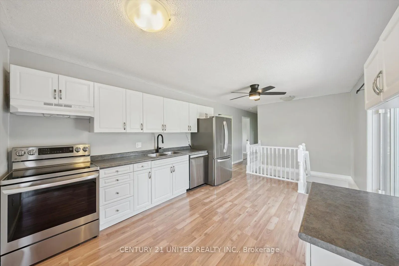 7 Kawartha Crescent