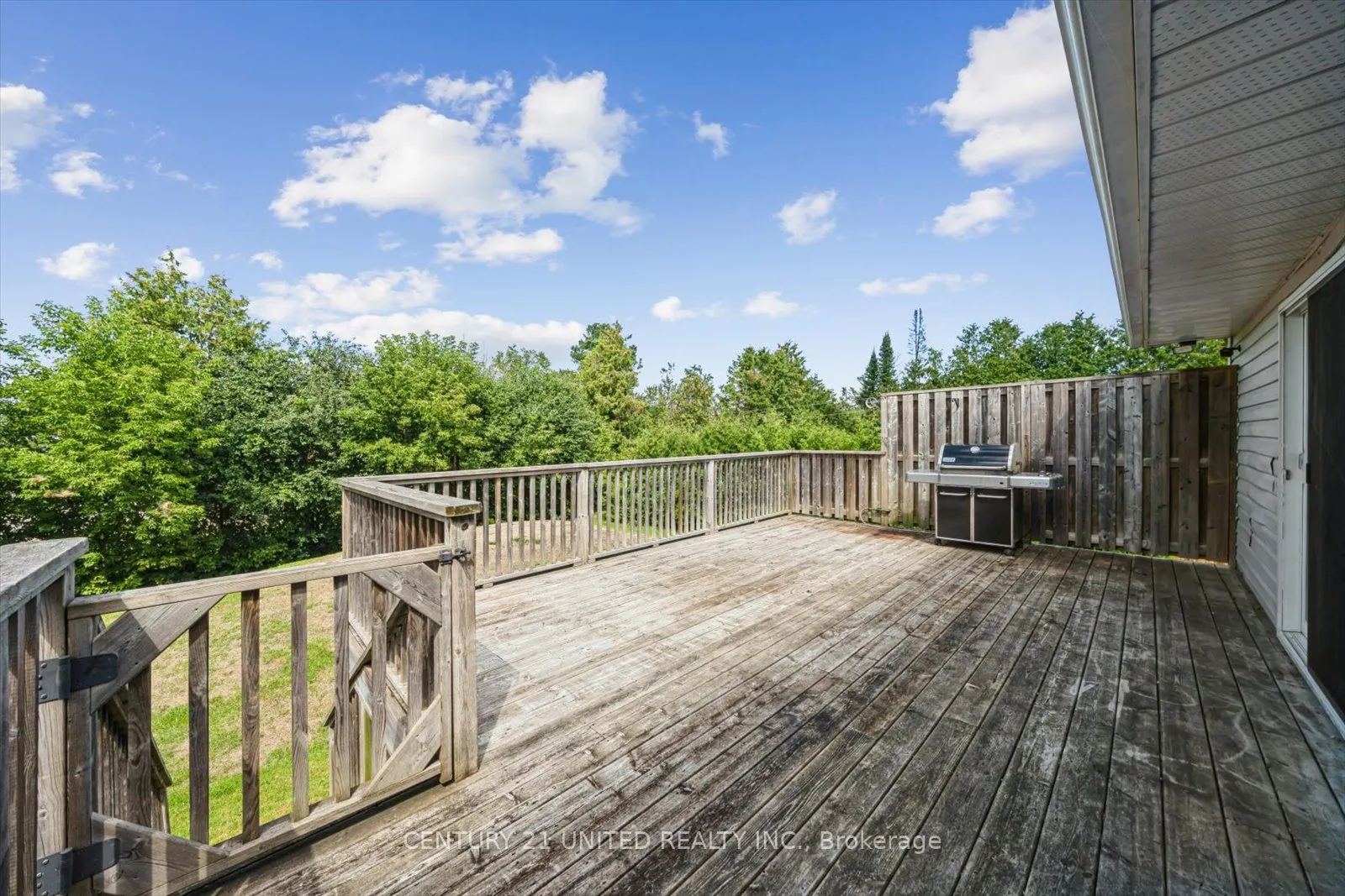 7 Kawartha Crescent