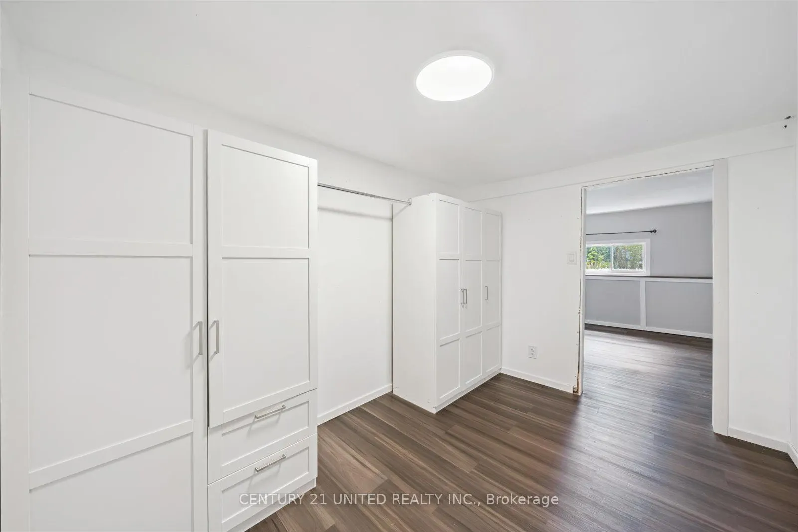 7 Kawartha Crescent
