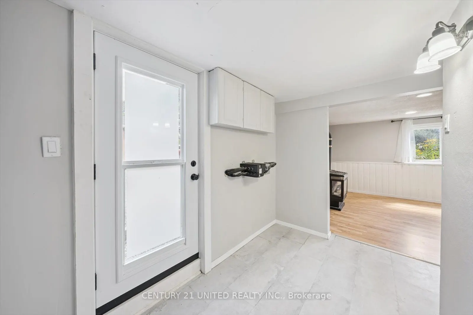 7 Kawartha Crescent