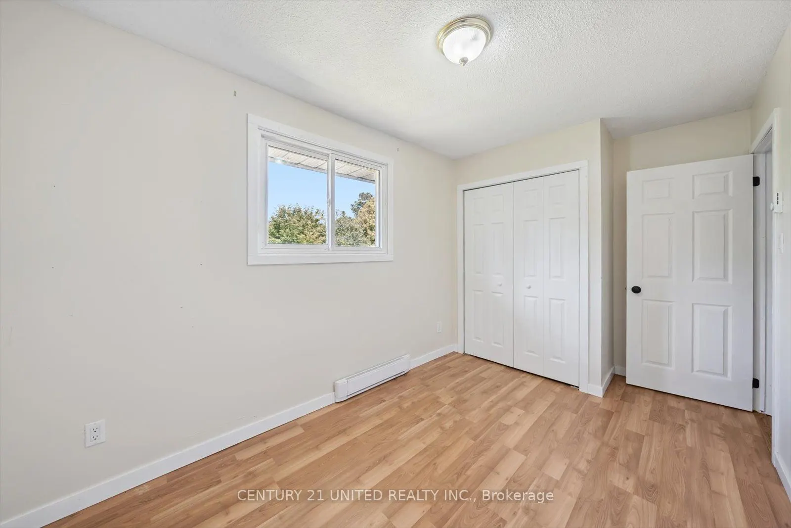 7 Kawartha Crescent