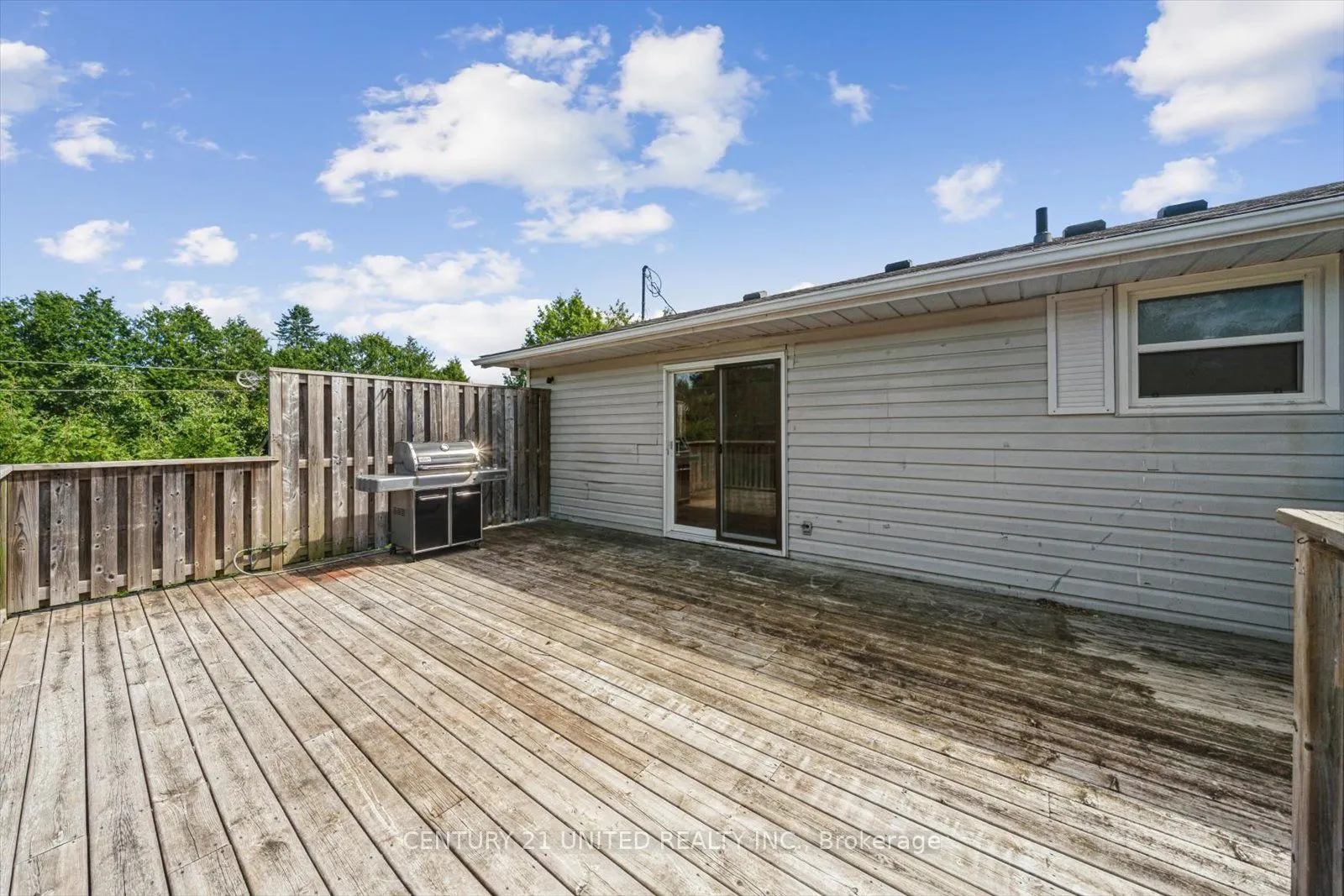7 Kawartha Crescent