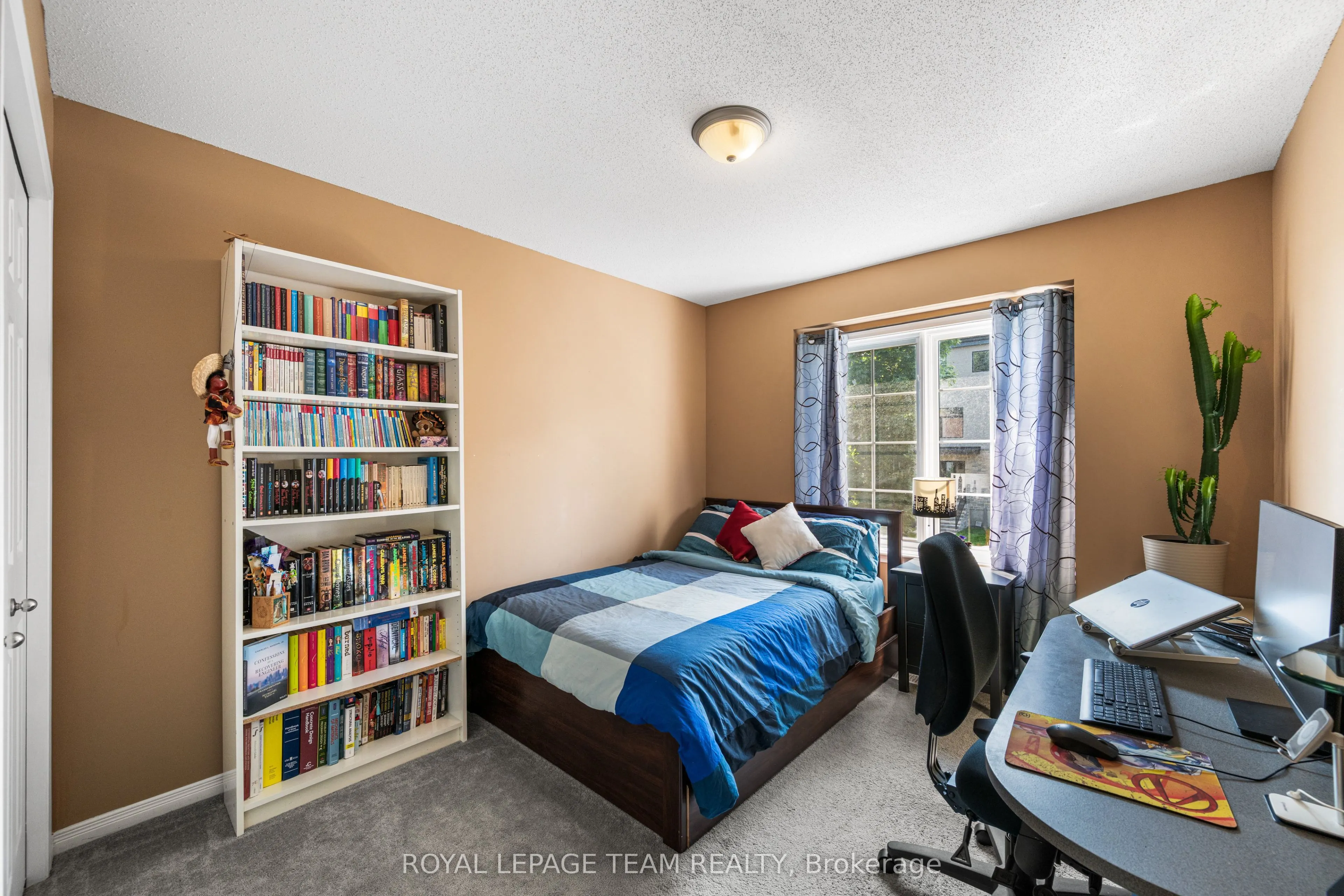 25 Inverkip Avenue