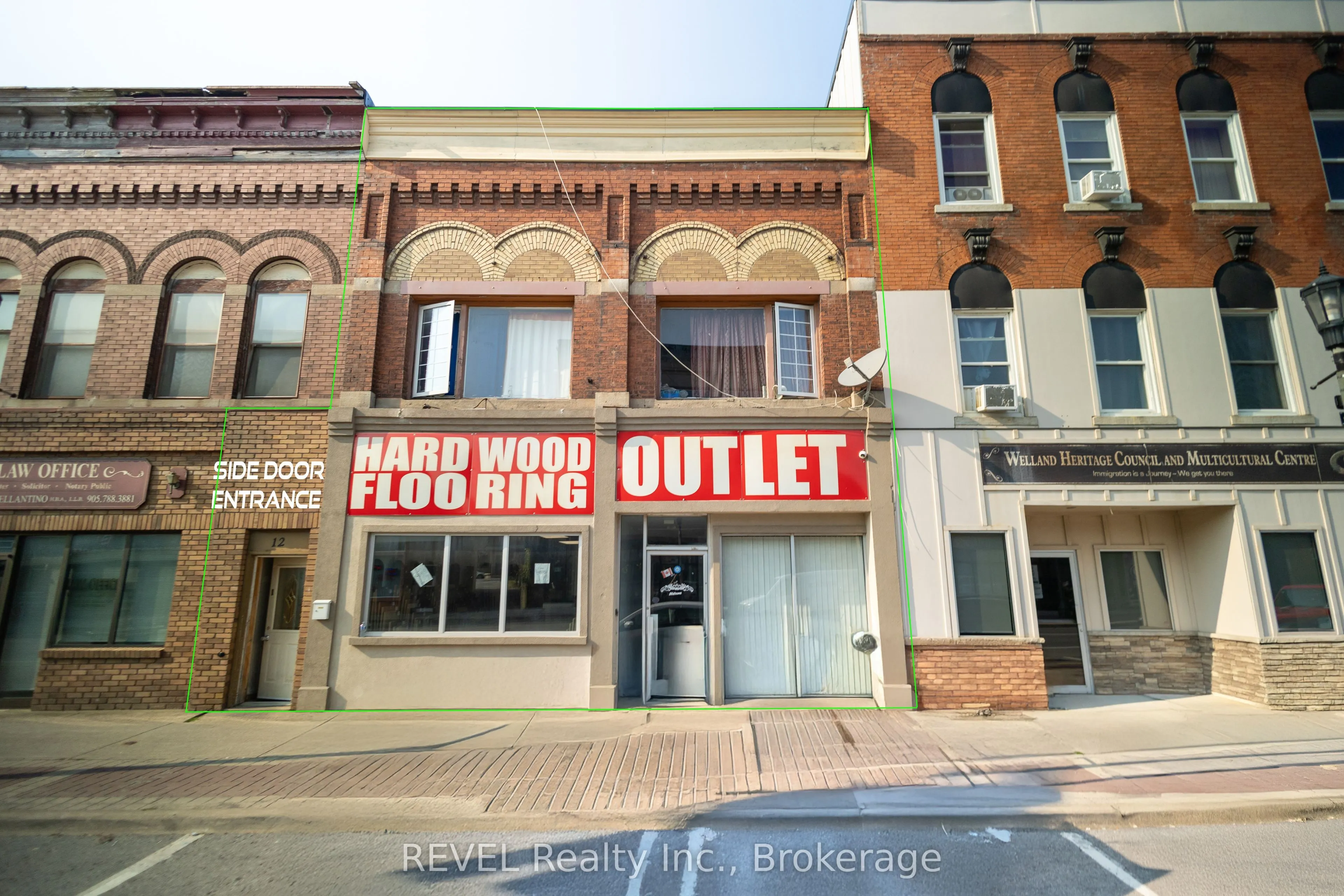 12 East Main Street