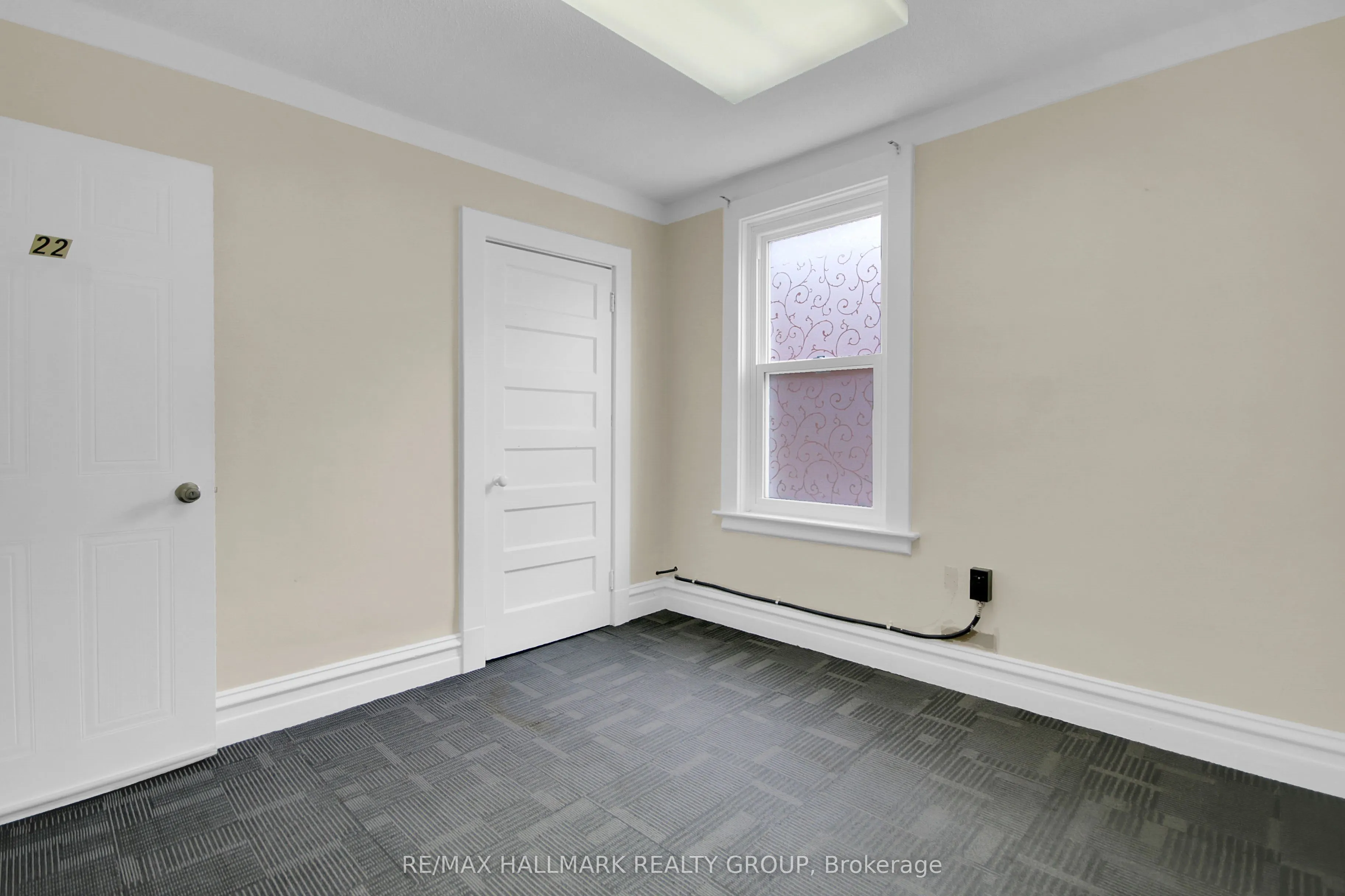 563 Gladstone Avenue, #25