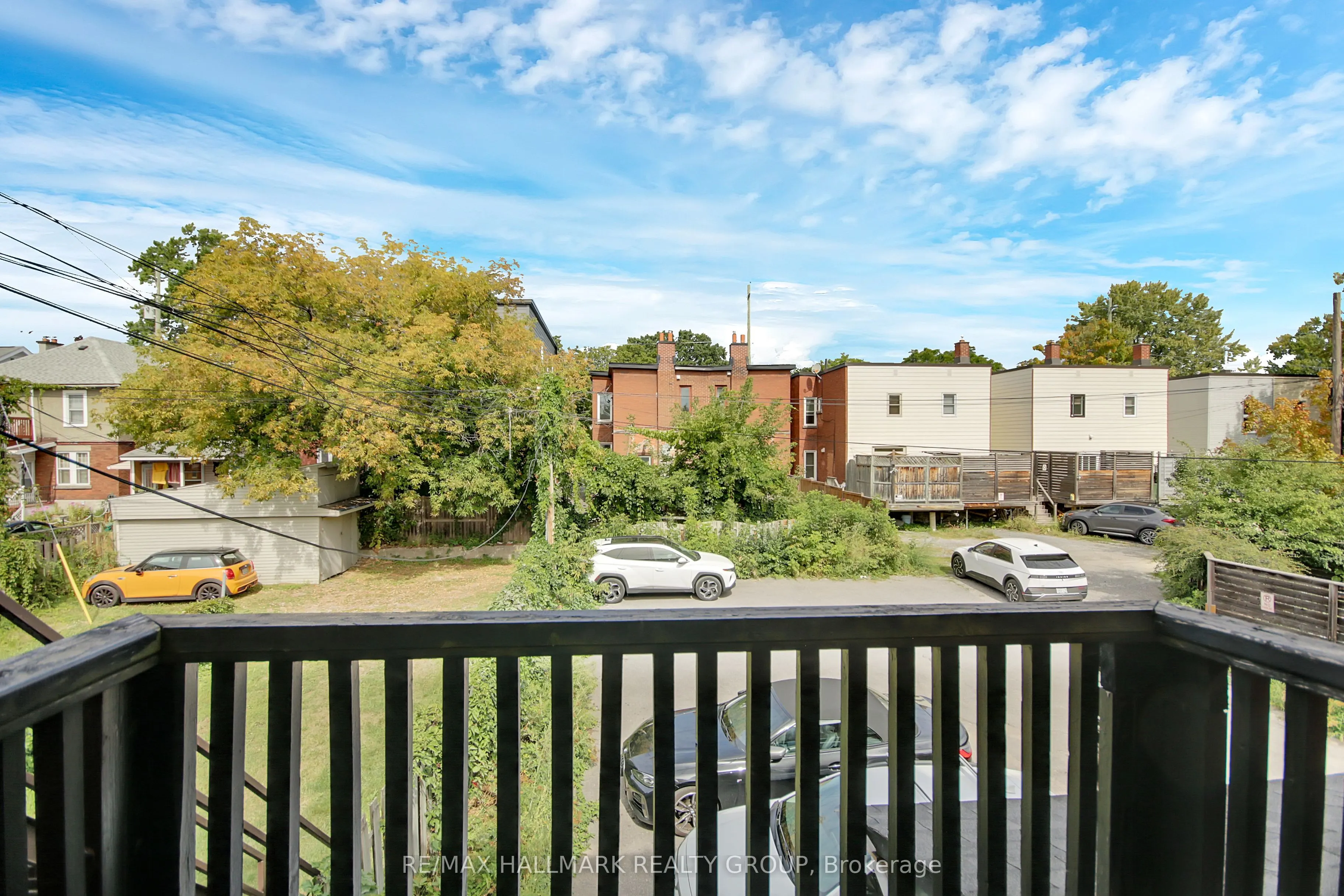 563 Gladstone Avenue, #25