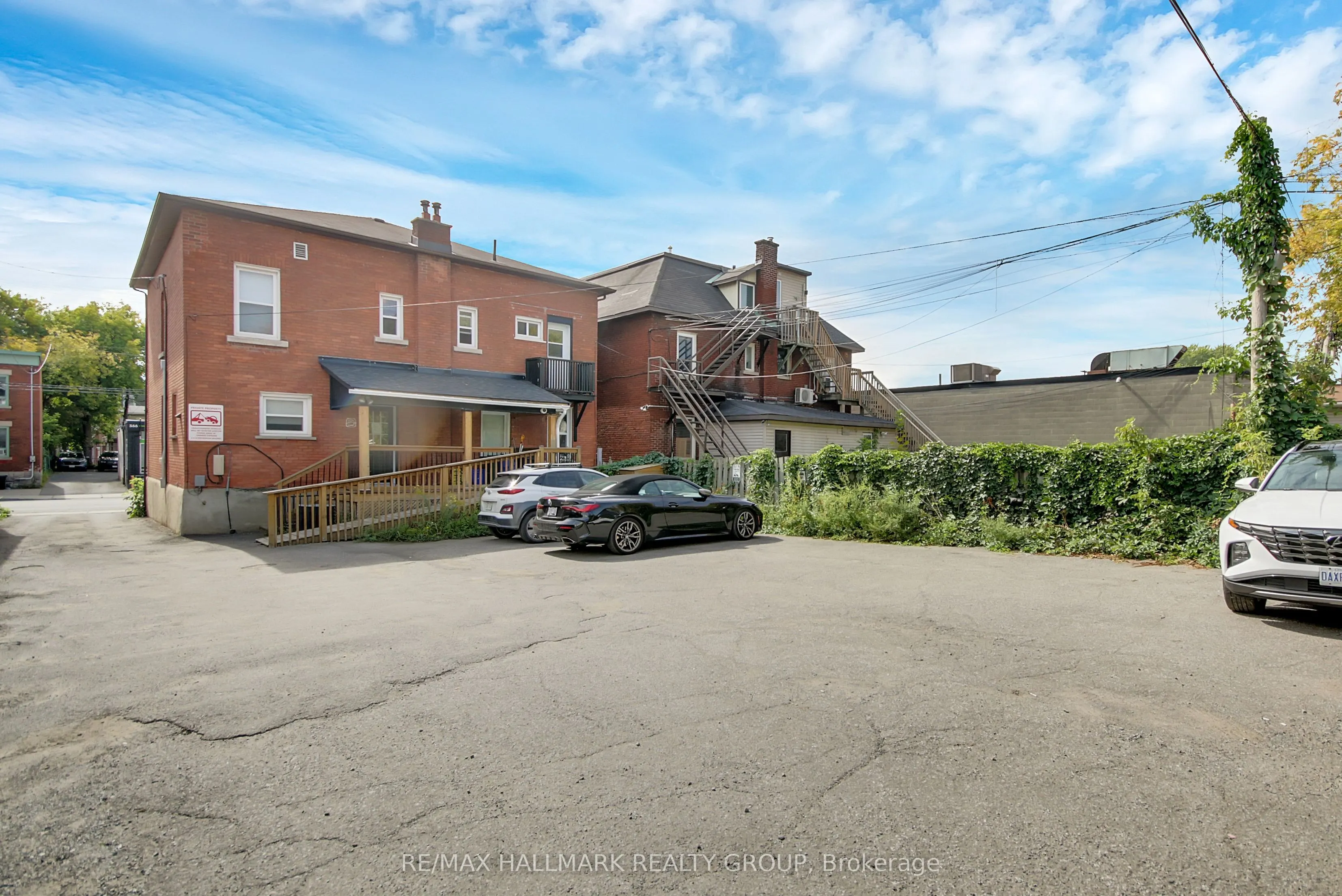 563 Gladstone Avenue, #25