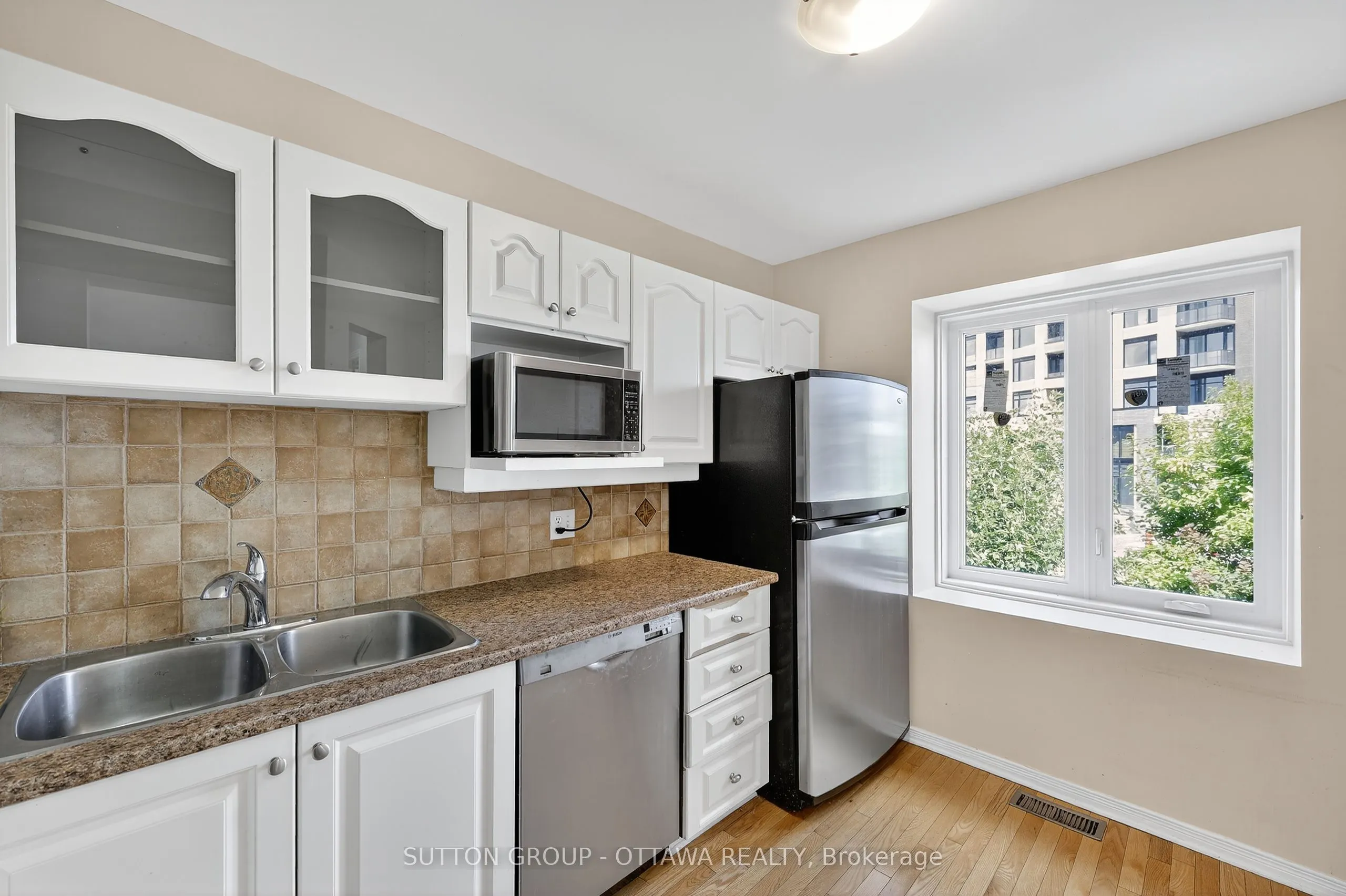 59 Thornbury Crescent